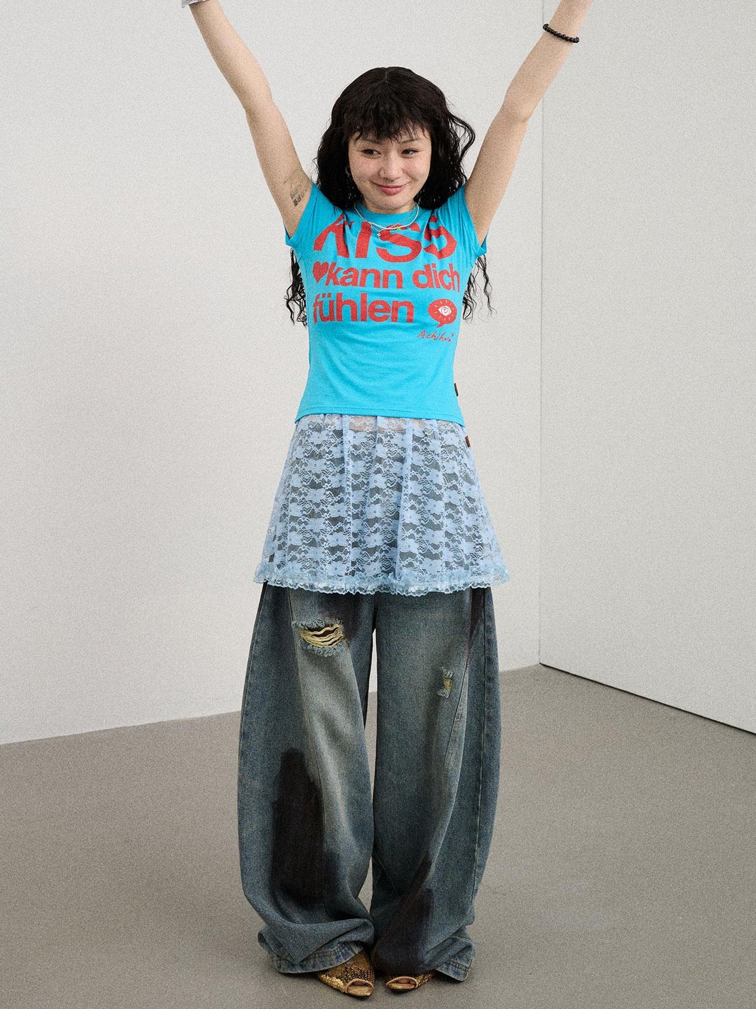 Achihara Kiss Fish German Print Slim Fit Tee
