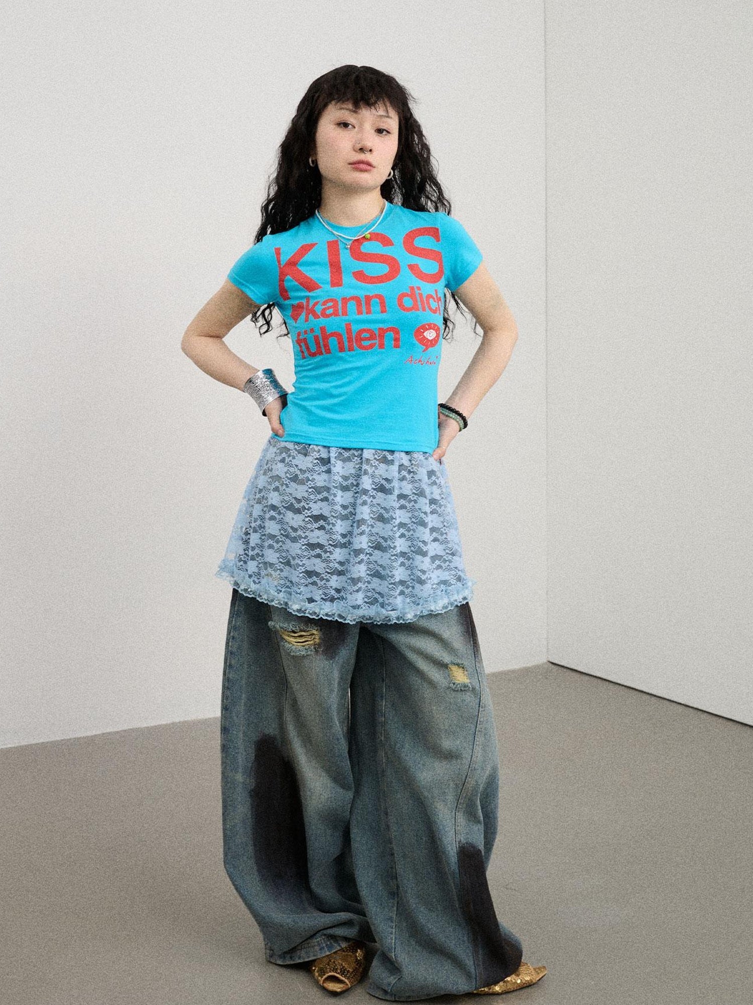 Achihara Kiss Fish German Print Slim Fit Tee