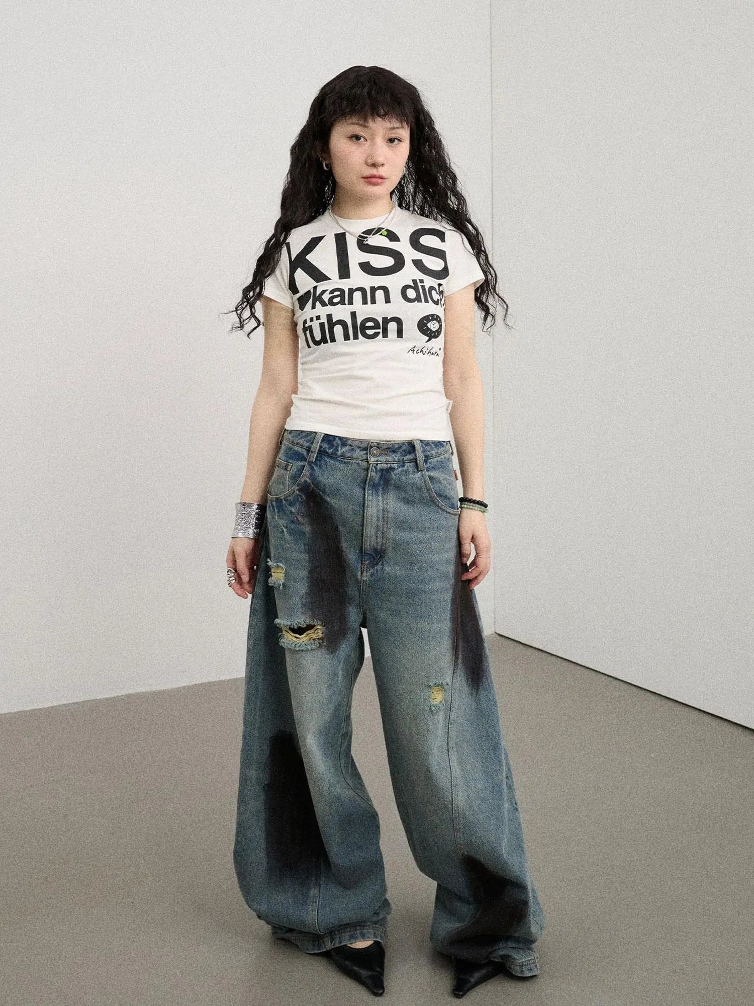 Kiss Fish German Print Slim Fit Tee