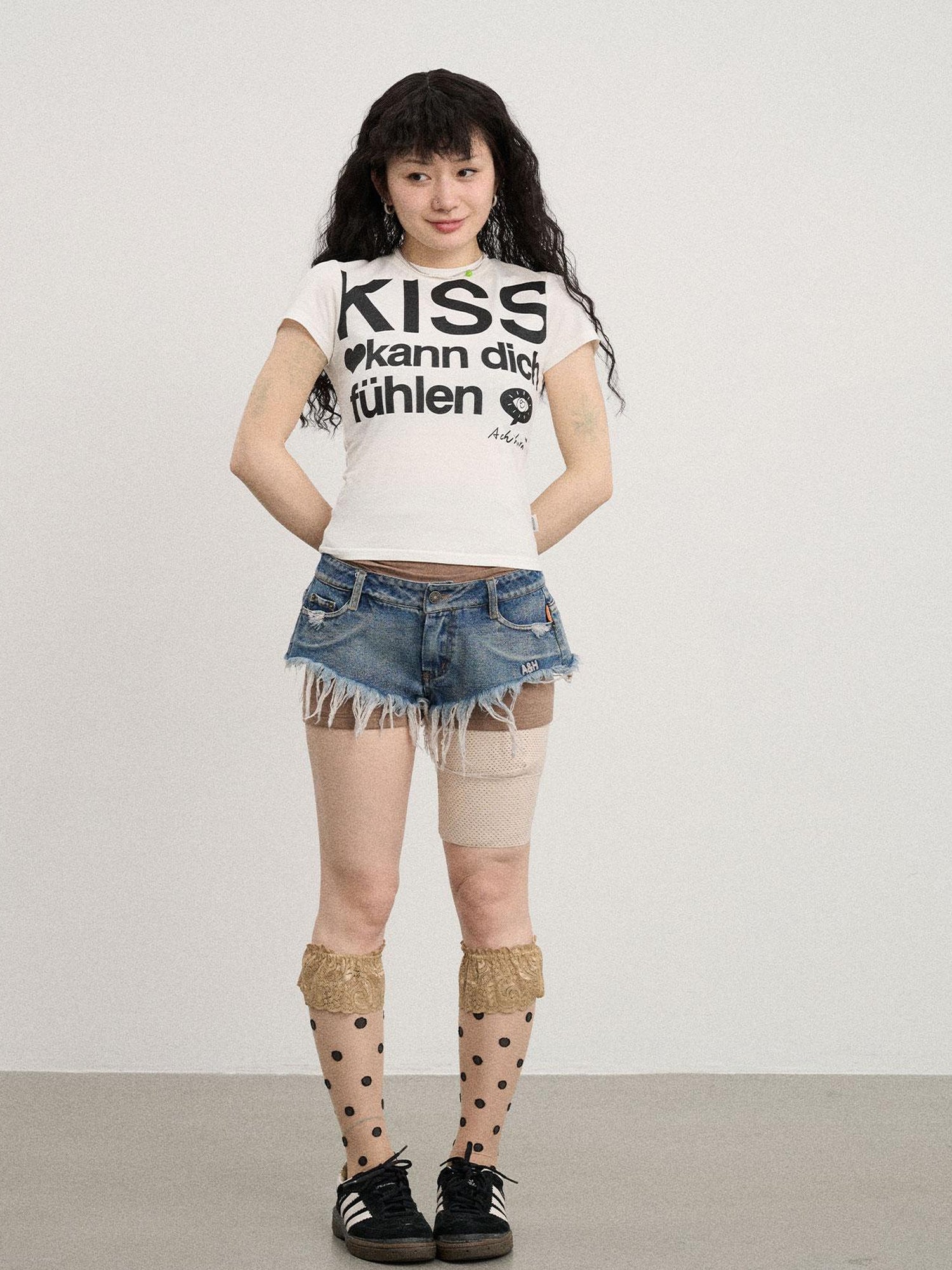 Achihara Kiss Fish German Print Slim Fit Tee