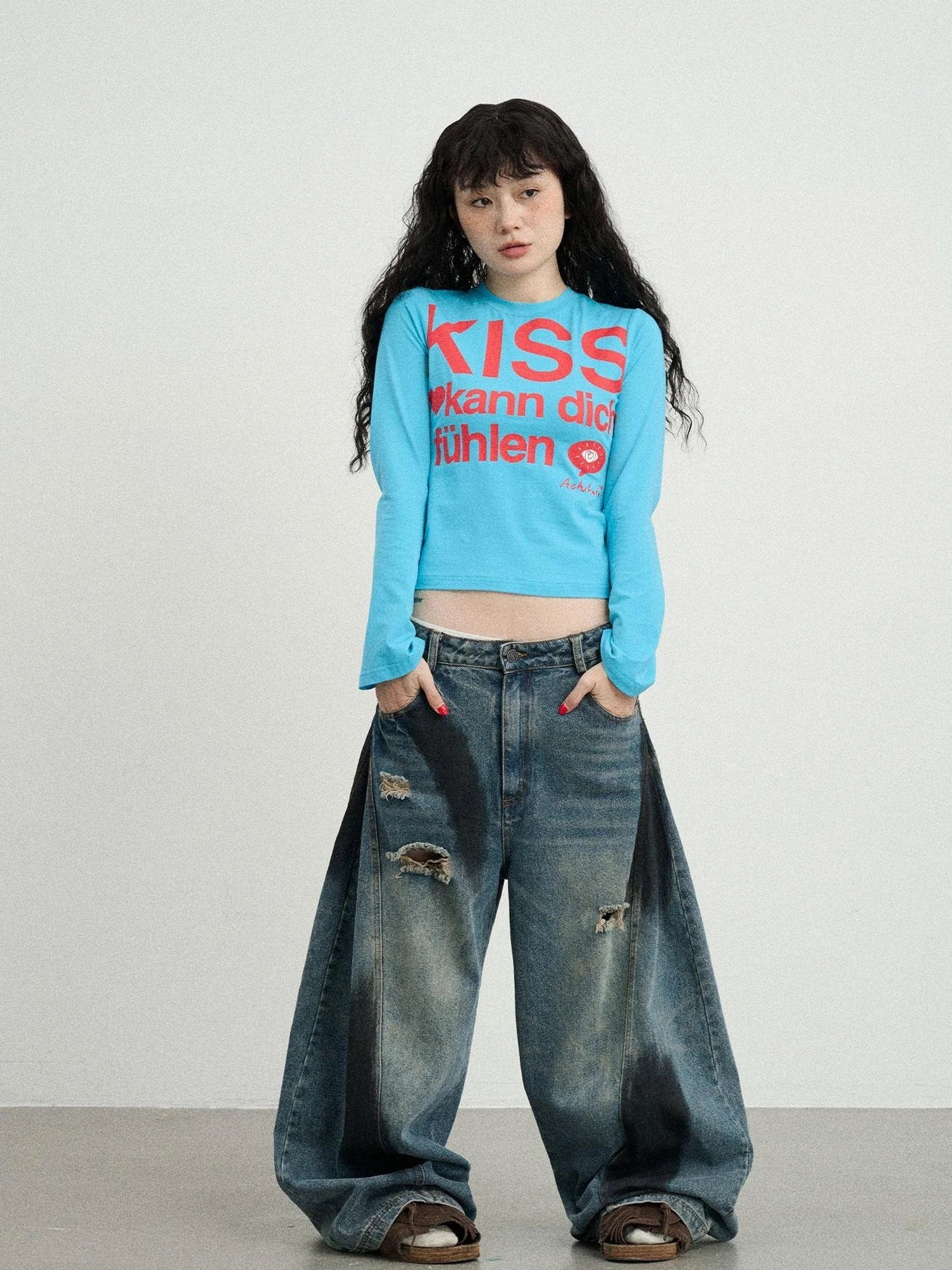 Kiss Fish German Print Slim Fit Tee