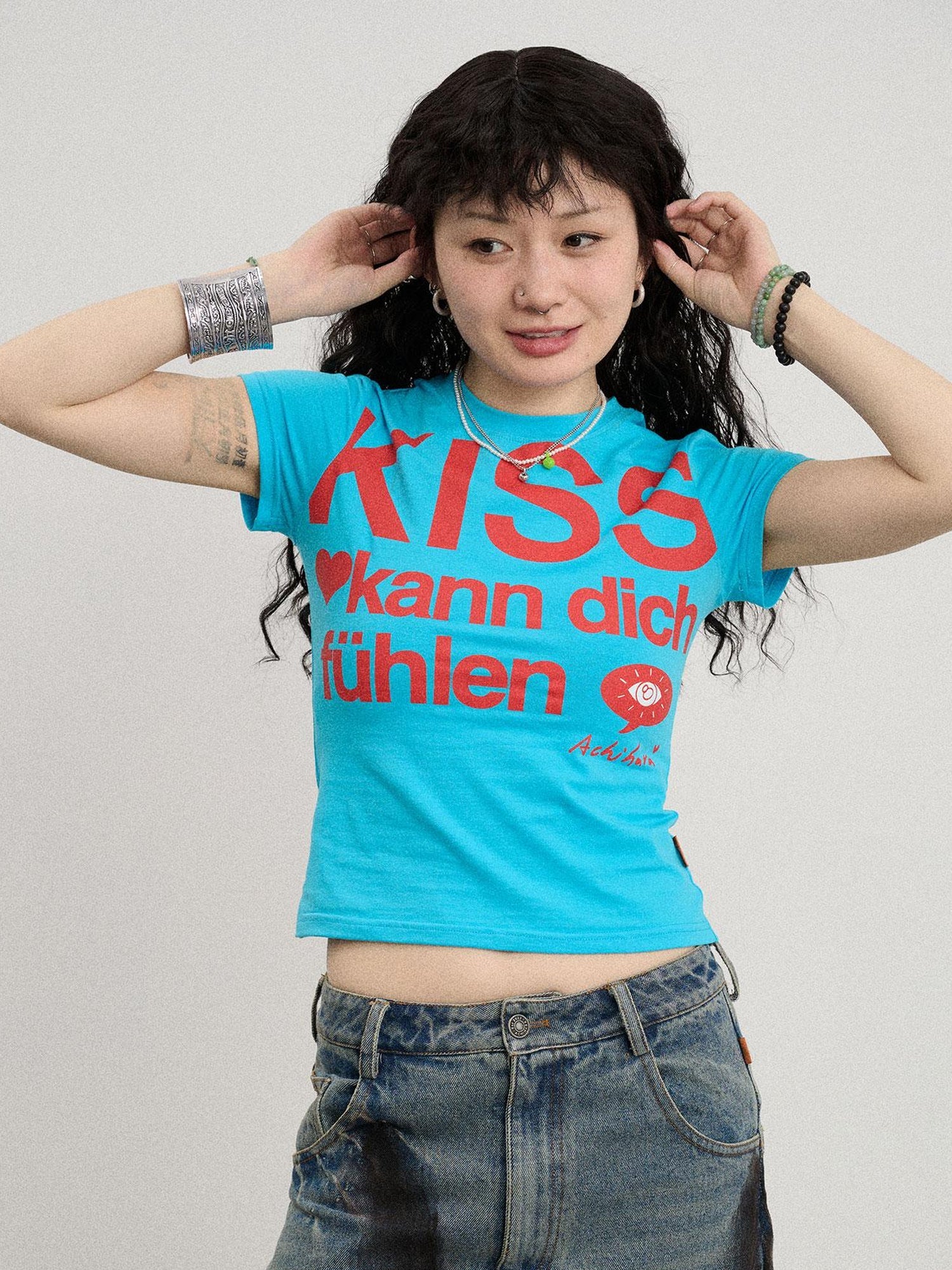 Achihara Kiss Fish German Print Slim Fit Tee