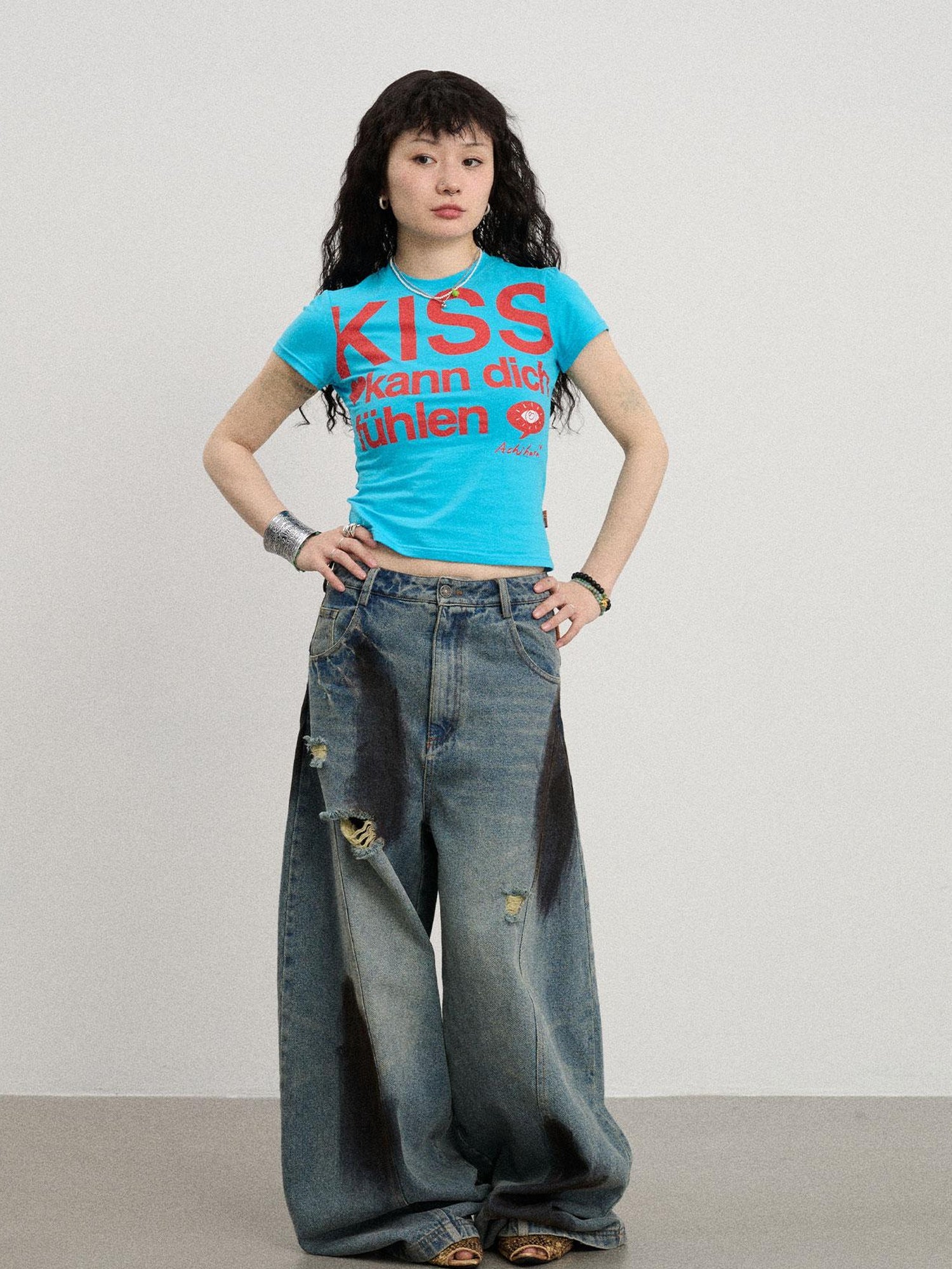 Achihara Kiss Fish German Print Slim Fit Tee
