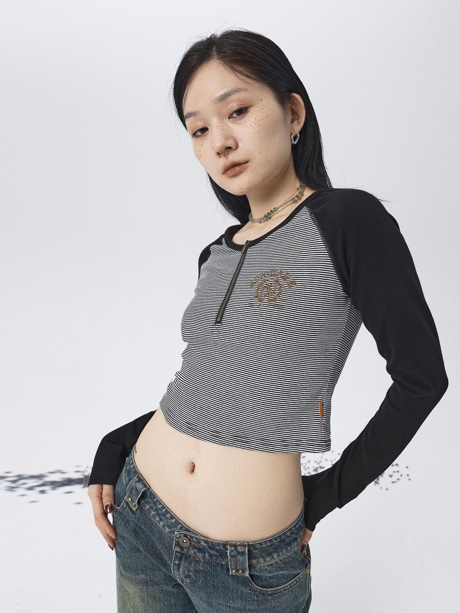Achihara Los Angeles Stripe Spliced Crop Tee