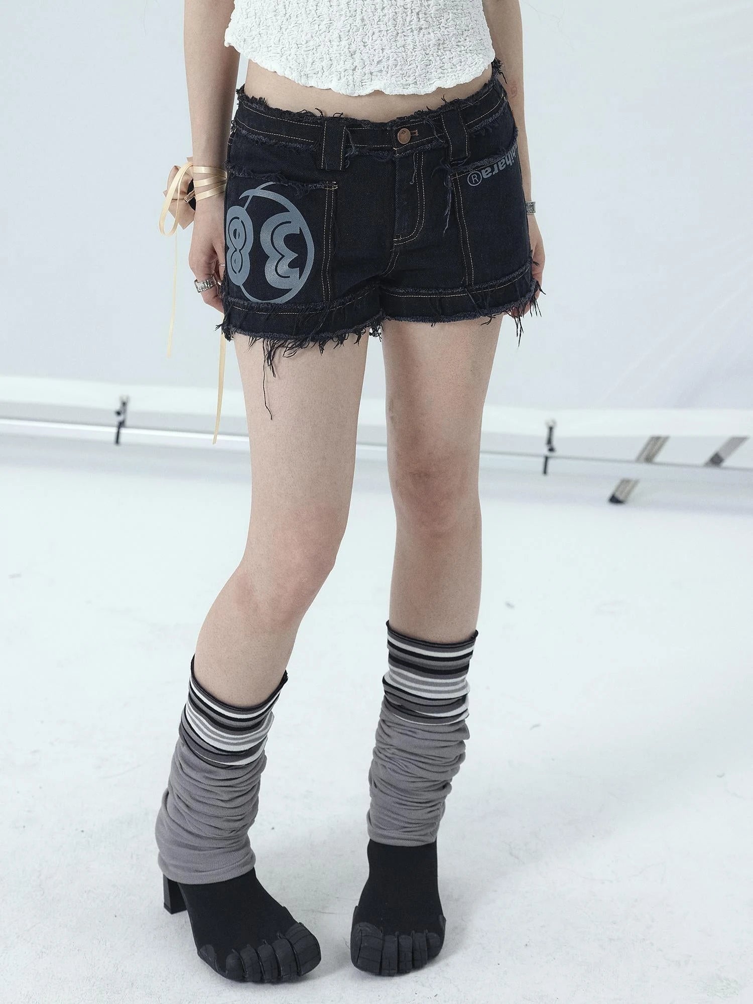 Maria Vintage Washed Denim Shorts Frayed Hem