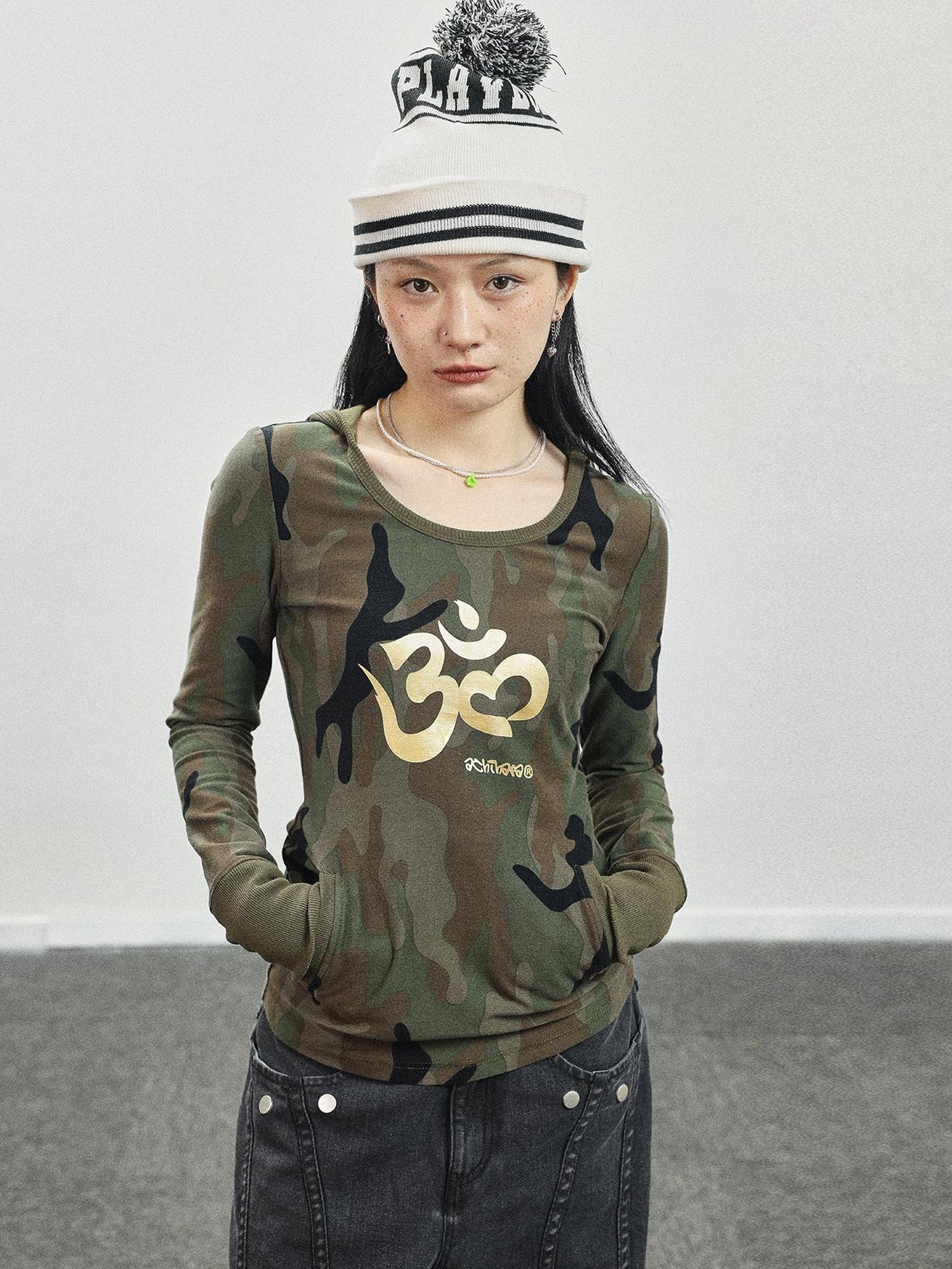 Achihara Olive Om Dream Print Long Sleeve Tee