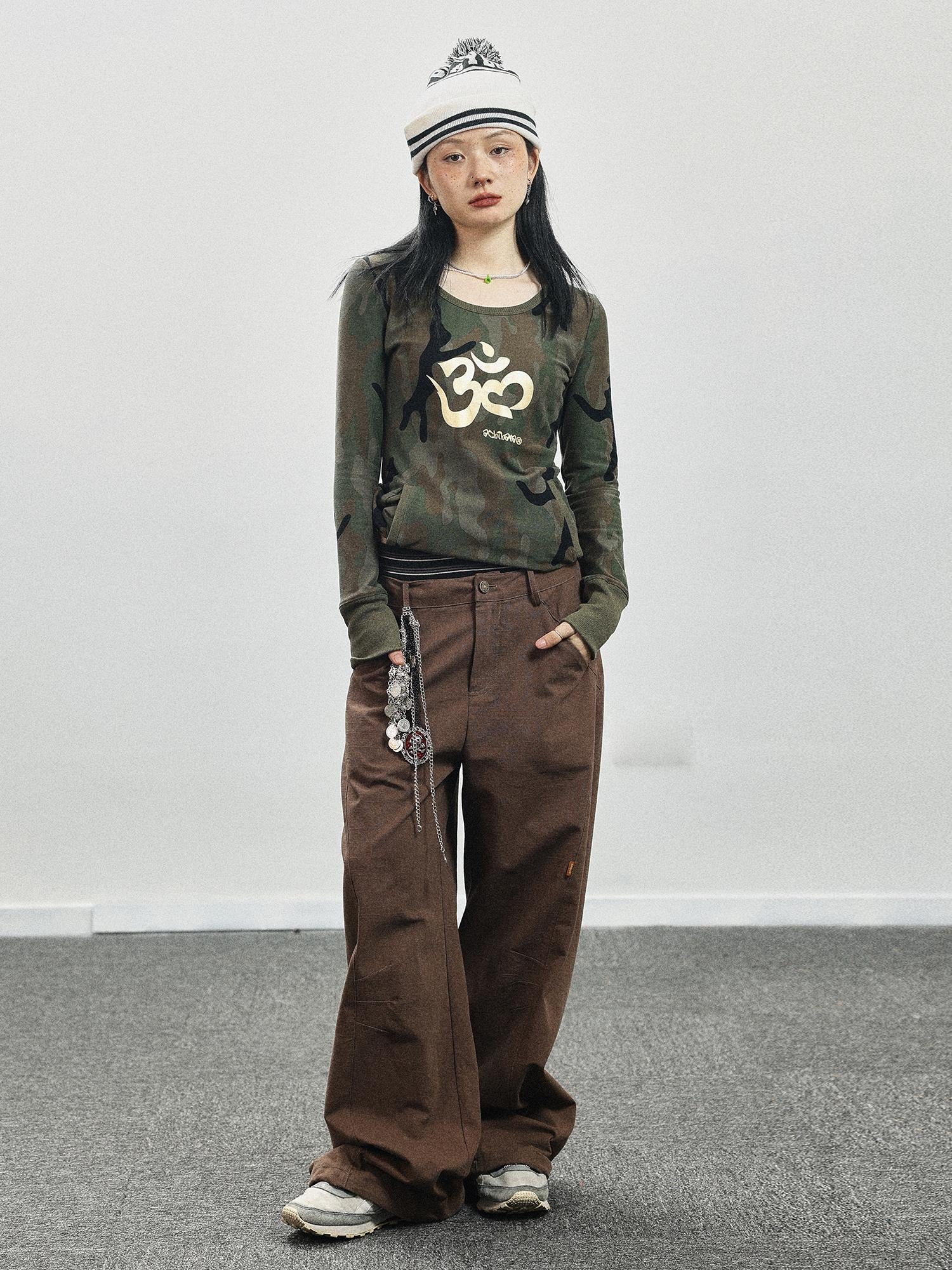 Achihara Olive Om Dream Print Long Sleeve Tee