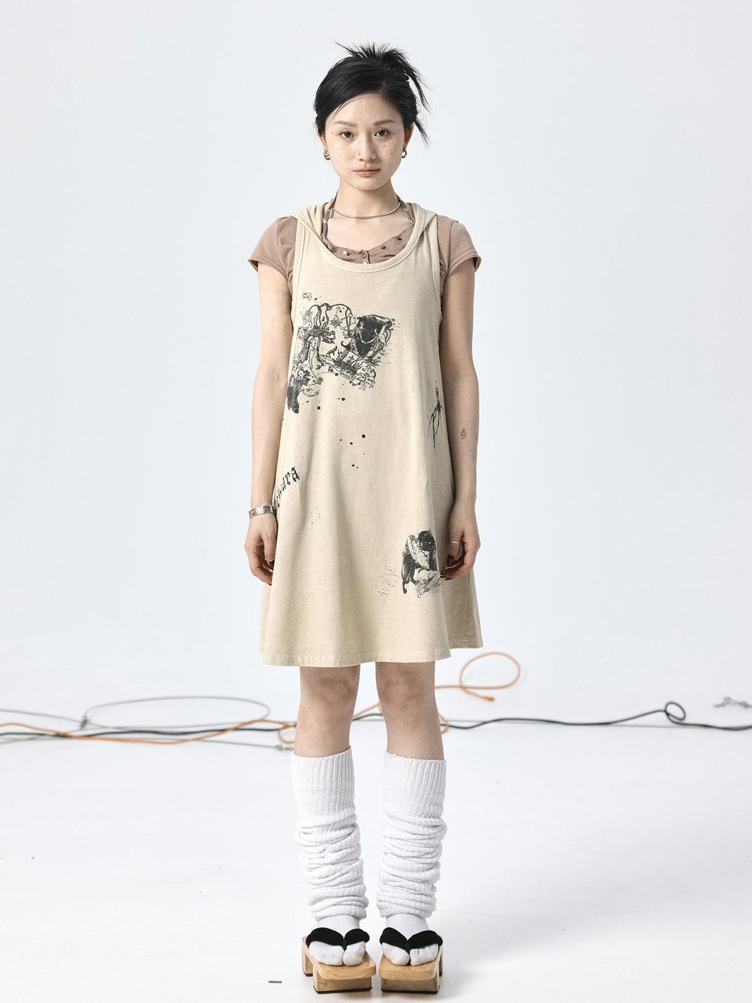 Achihara Oxidized Soap Flake A Line Hooded Sundress