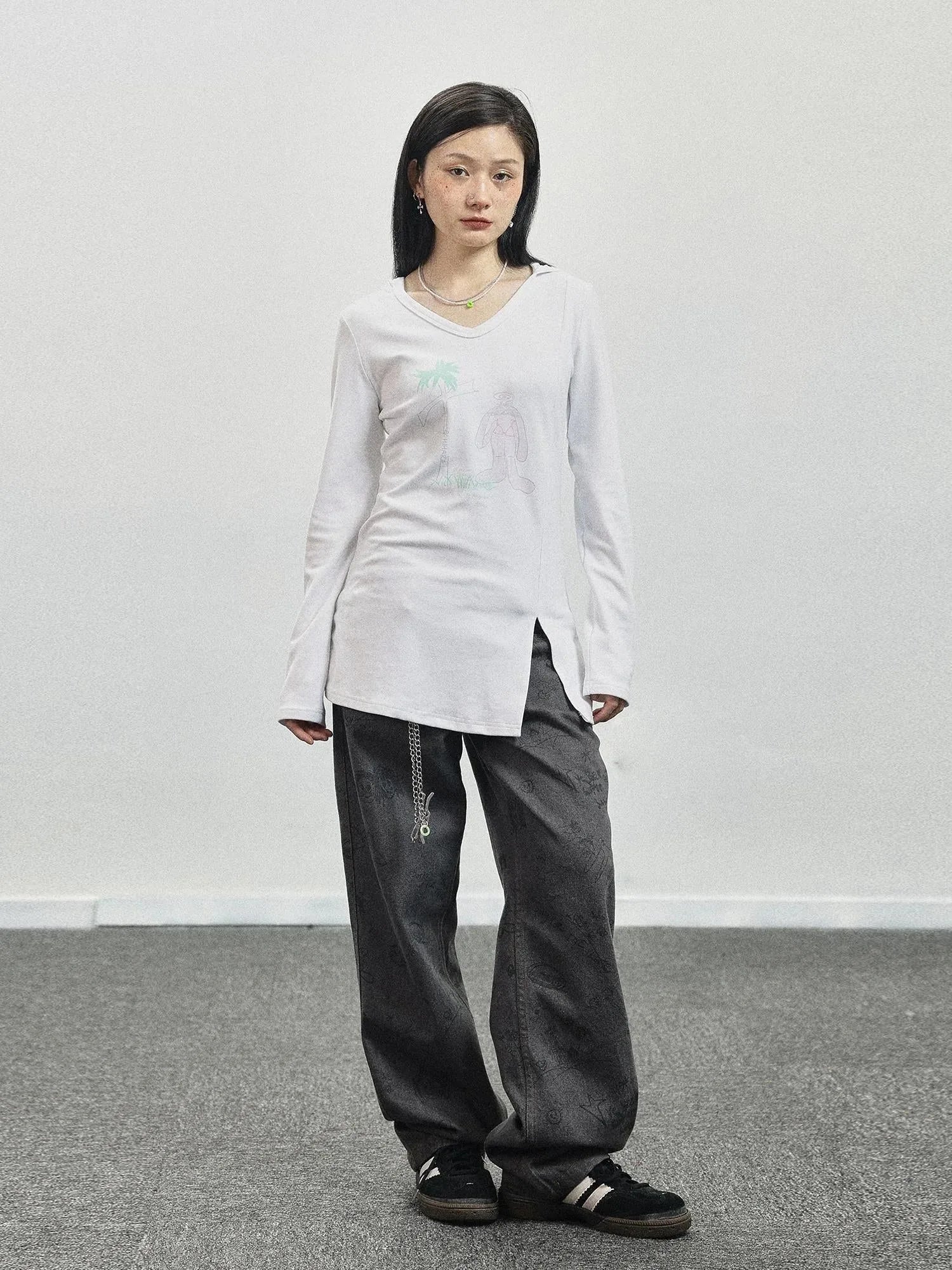 Peter Rabbit V-Neck Hooded Slim Fit Tee