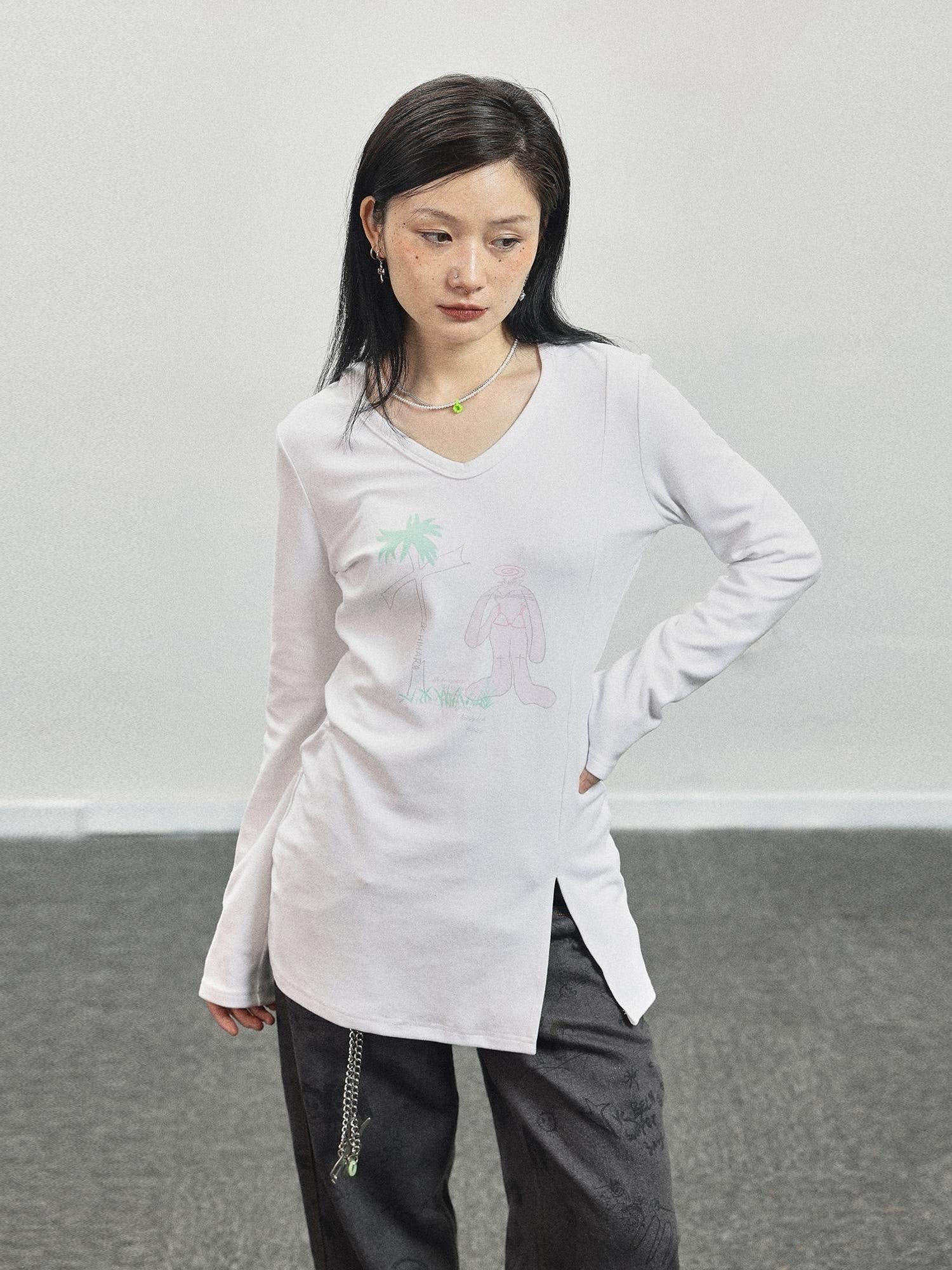 Achihara Peter Rabbit V-Neck Hooded Slim Fit Tee