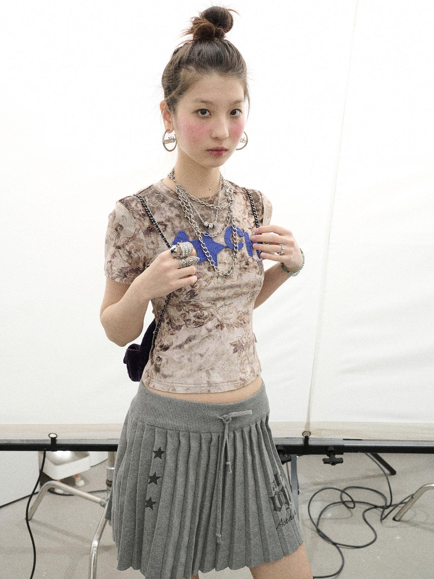 Achihara Pinecone Velvet Tee Retro Print Slim Fit Short Sleeve
