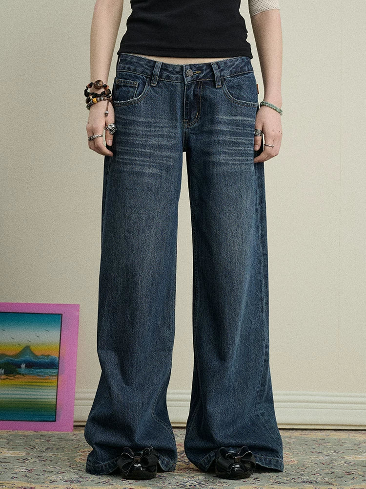 Achihara Plus Size High-Rise Jeans - Vintage Heart Print-1