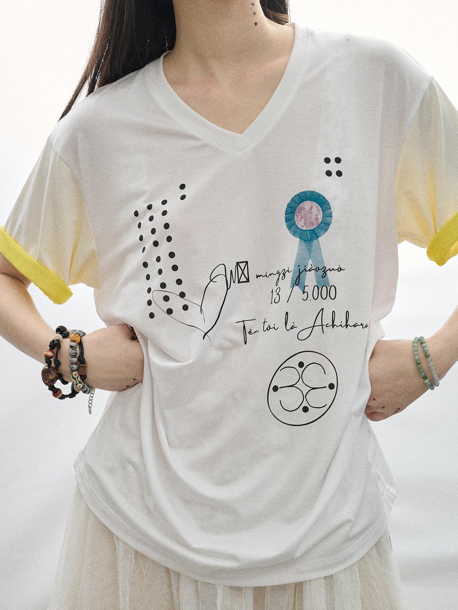 Achihara Rock Malt Star V-neck Tee