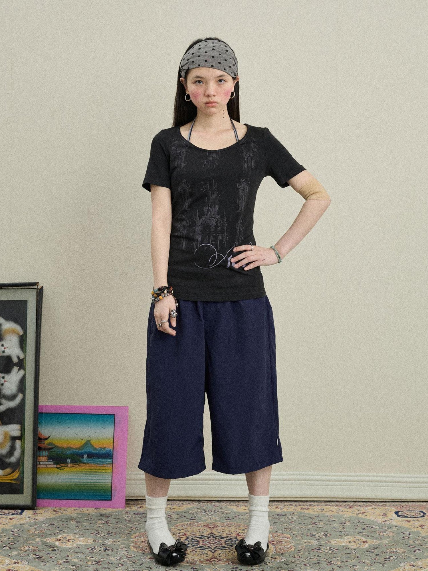 Achihara Romanesque Print Tee V-neck T-shirt Long-Sleeve