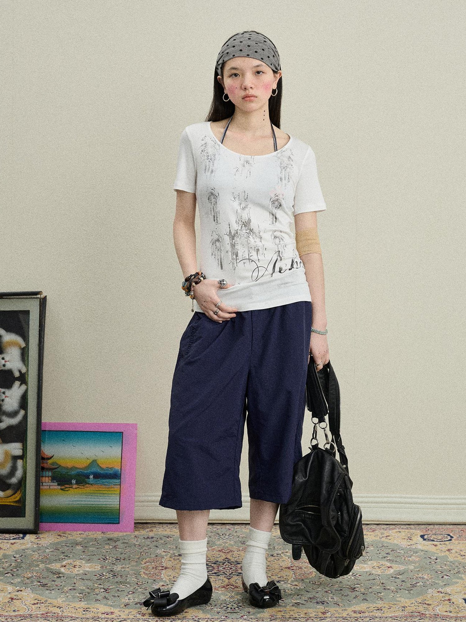 Achihara Romanesque Print Tee V-neck T-shirt Long-Sleeve