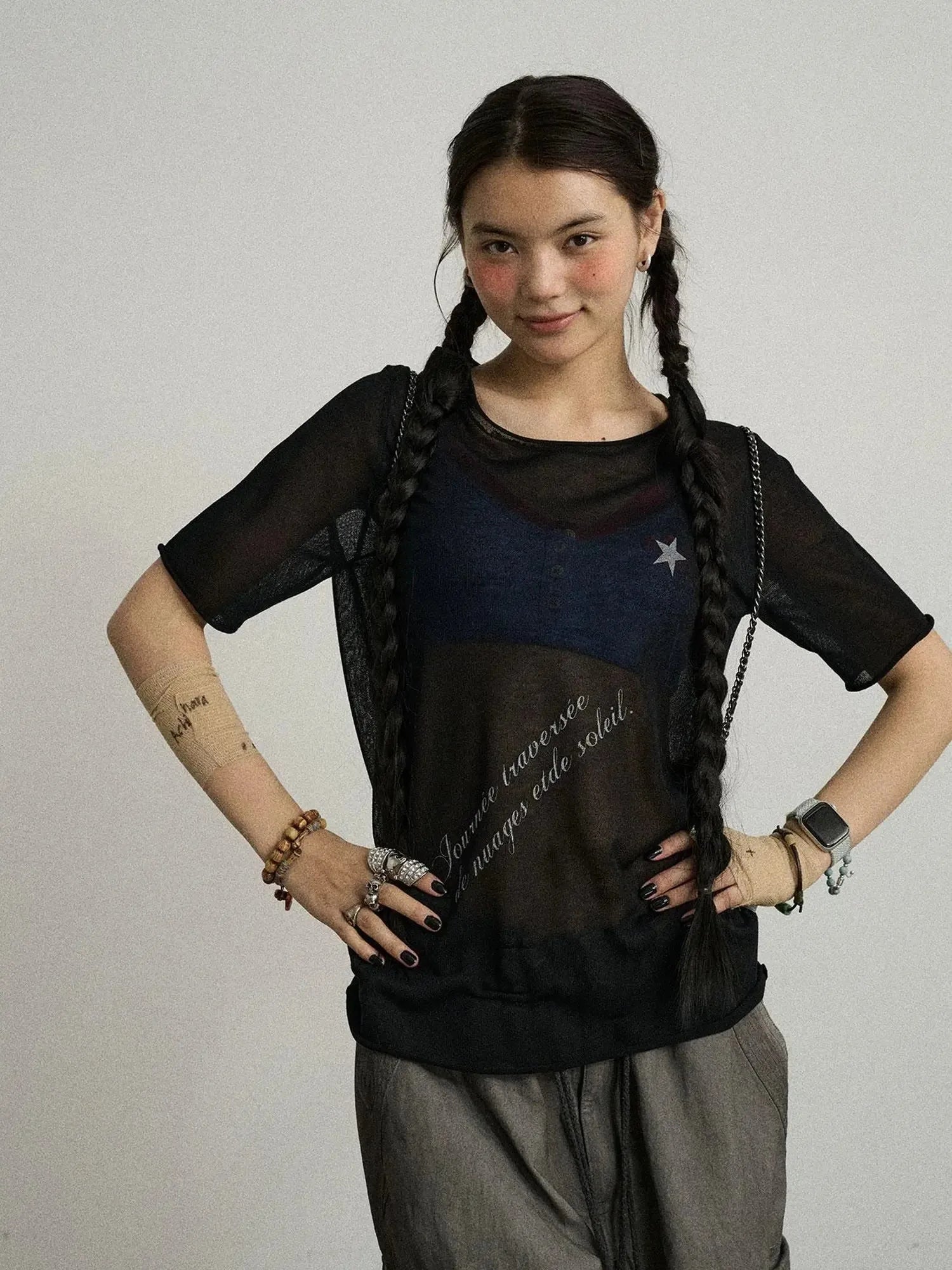 Sea Salt French Print Cropped Tee V-Neck T-Shirt Long-Sleeve