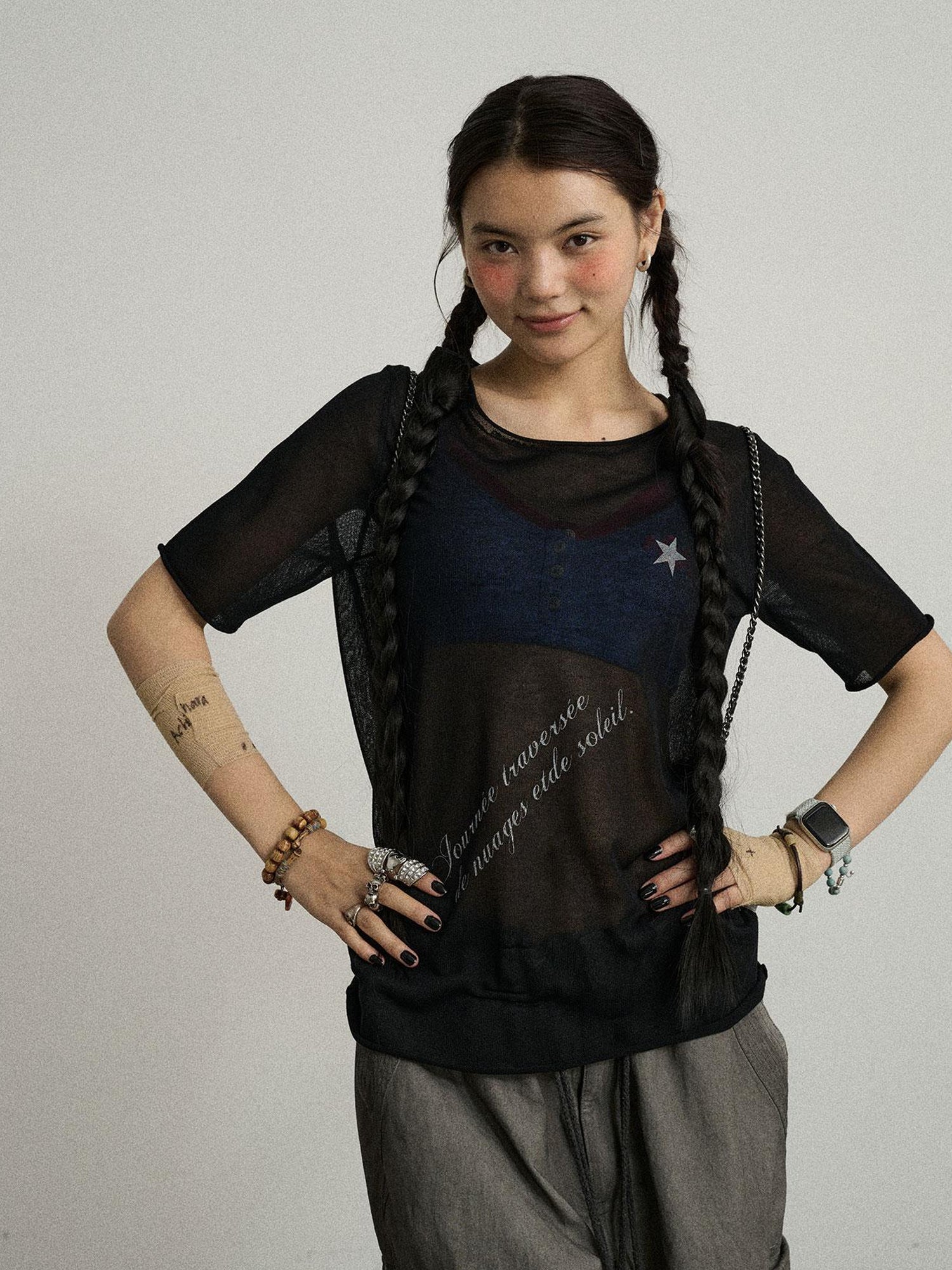 Achihara Sea Salt French Print Cropped Tee V-Neck T-Shirt Long-Sleeve