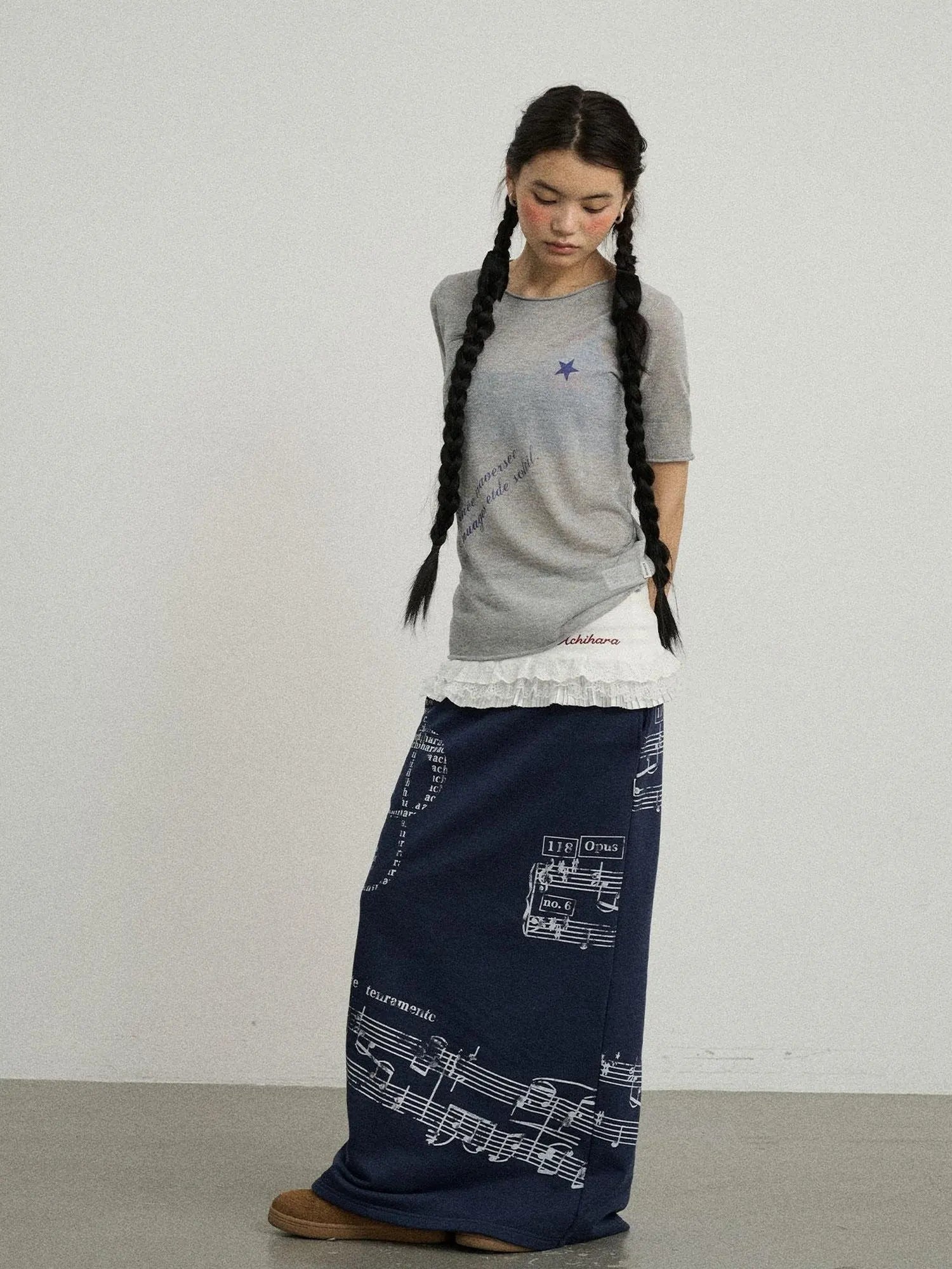 Sea Salt French Print Cropped Tee V-Neck T-Shirt Long-Sleeve