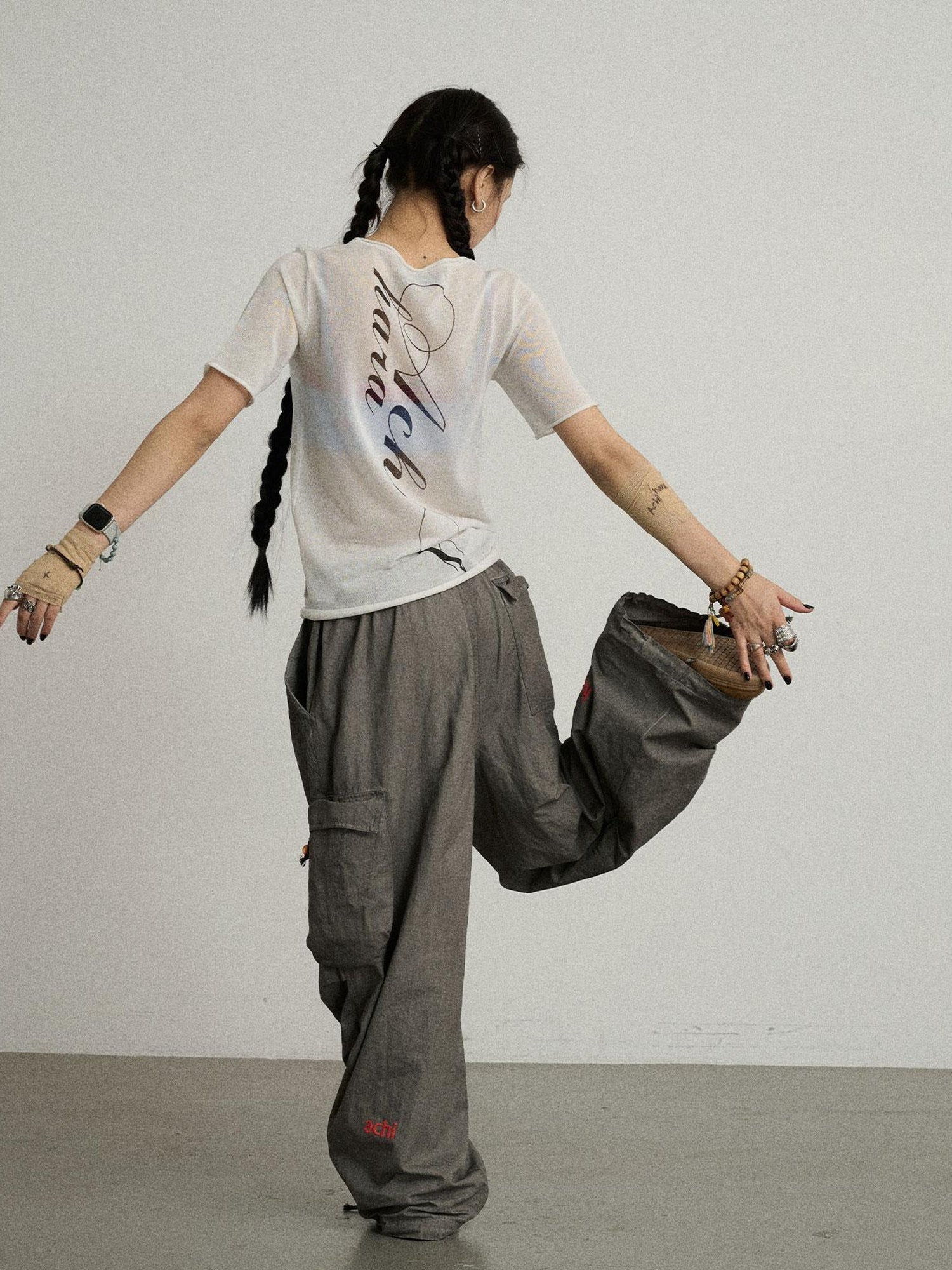 Achihara Sea Salt French Print Cropped Tee V-Neck T-Shirt Long-Sleeve