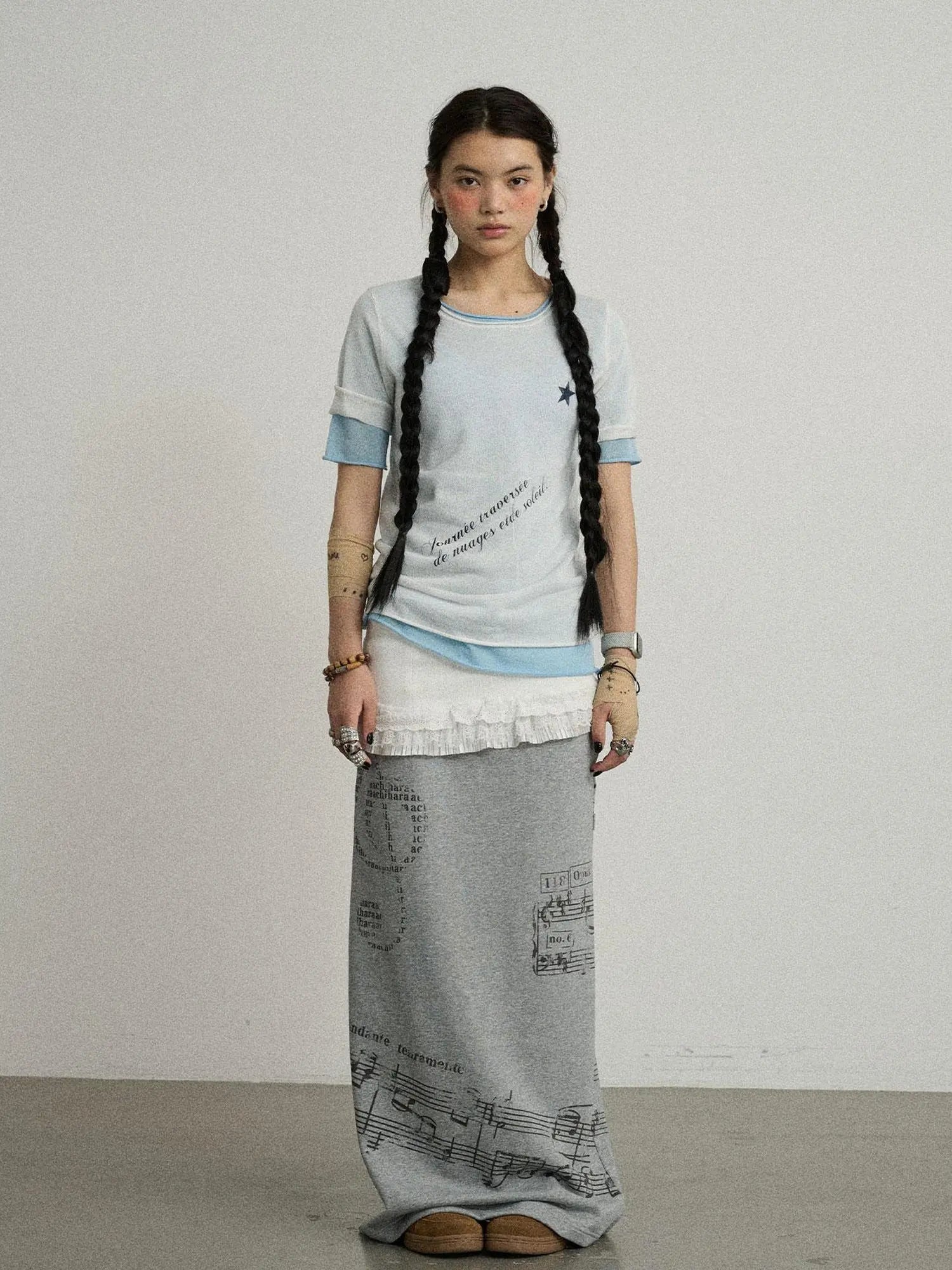Sea Salt French Print Cropped Tee V-Neck T-Shirt Long-Sleeve