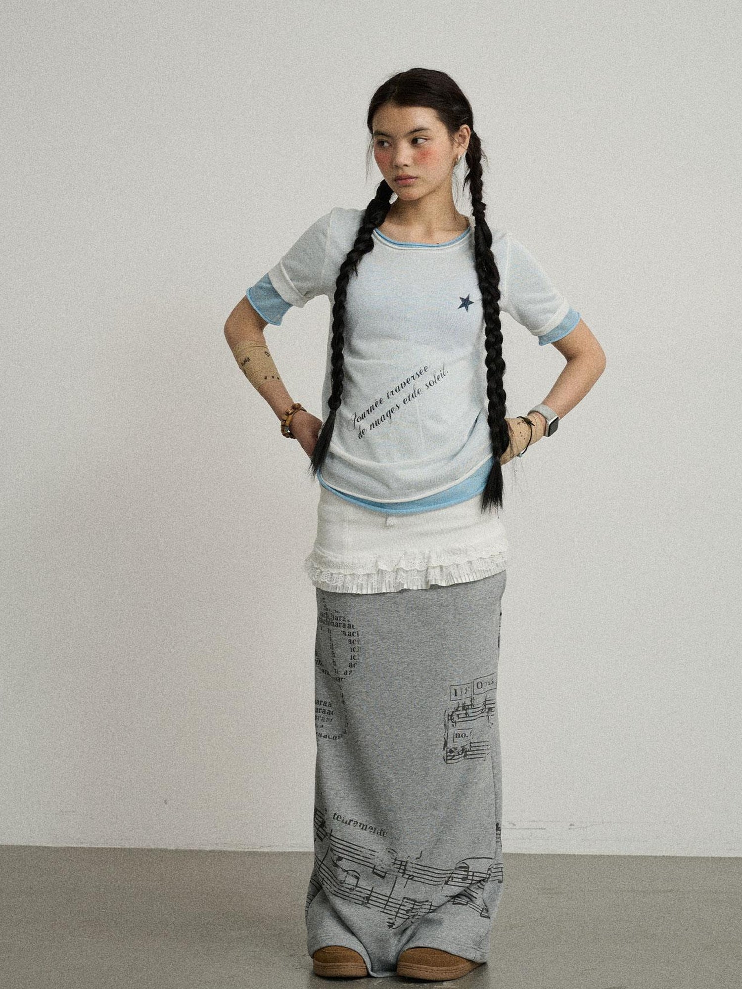 Achihara Sea Salt French Print Cropped Tee V-Neck T-Shirt Long-Sleeve