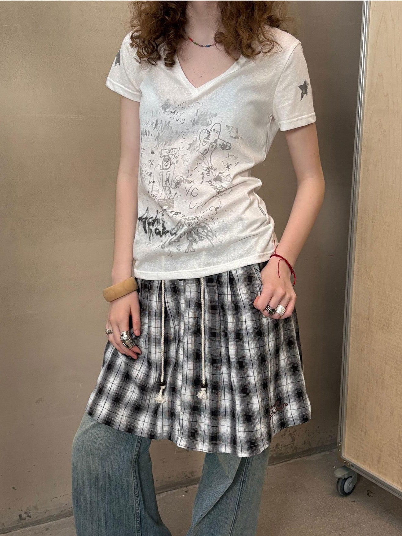 Achihara Sheer V-neck Graffiti Letter Print Women&