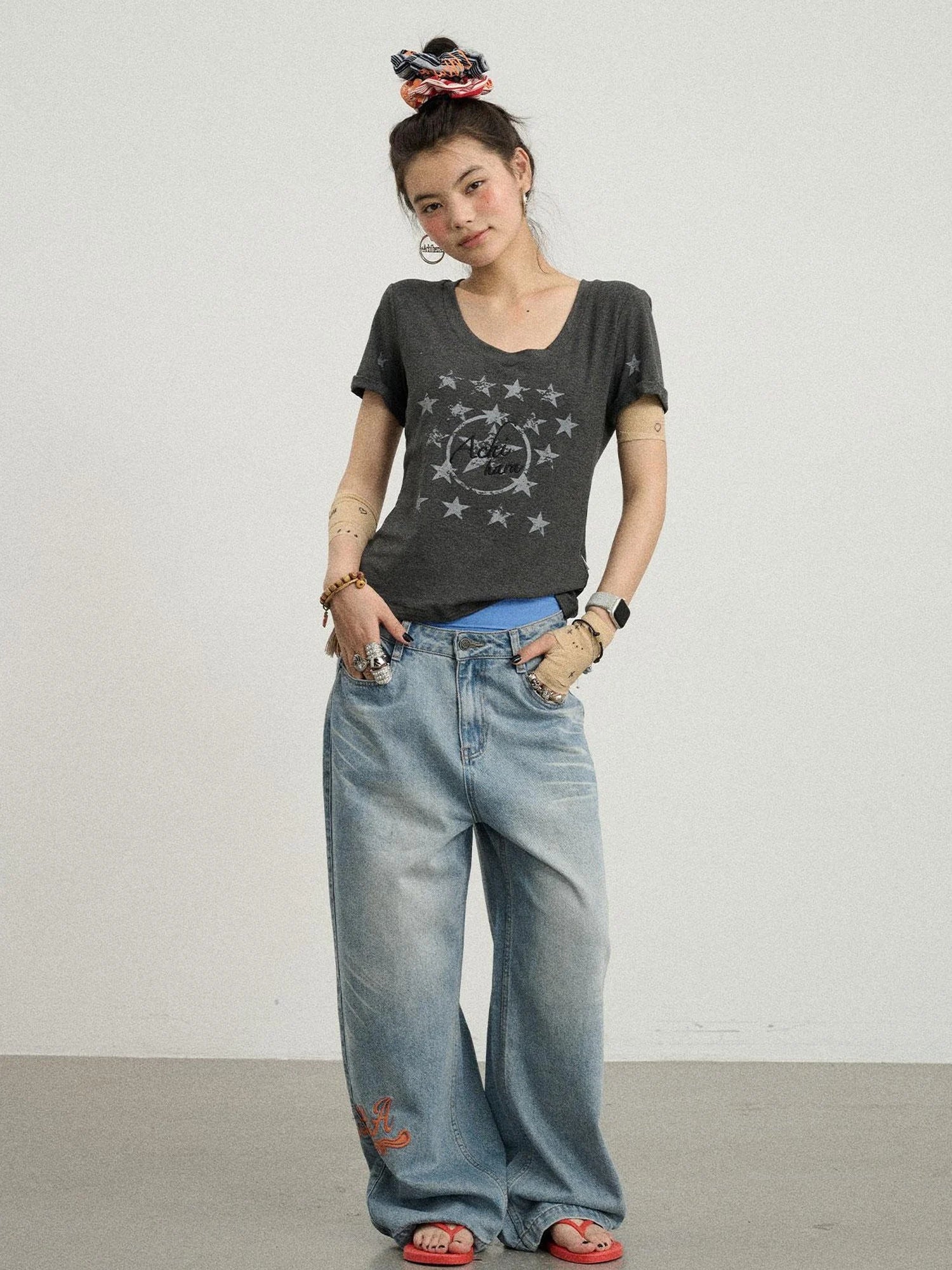 Sneezing Star Short Sleeve Slim Fit T-Shirt