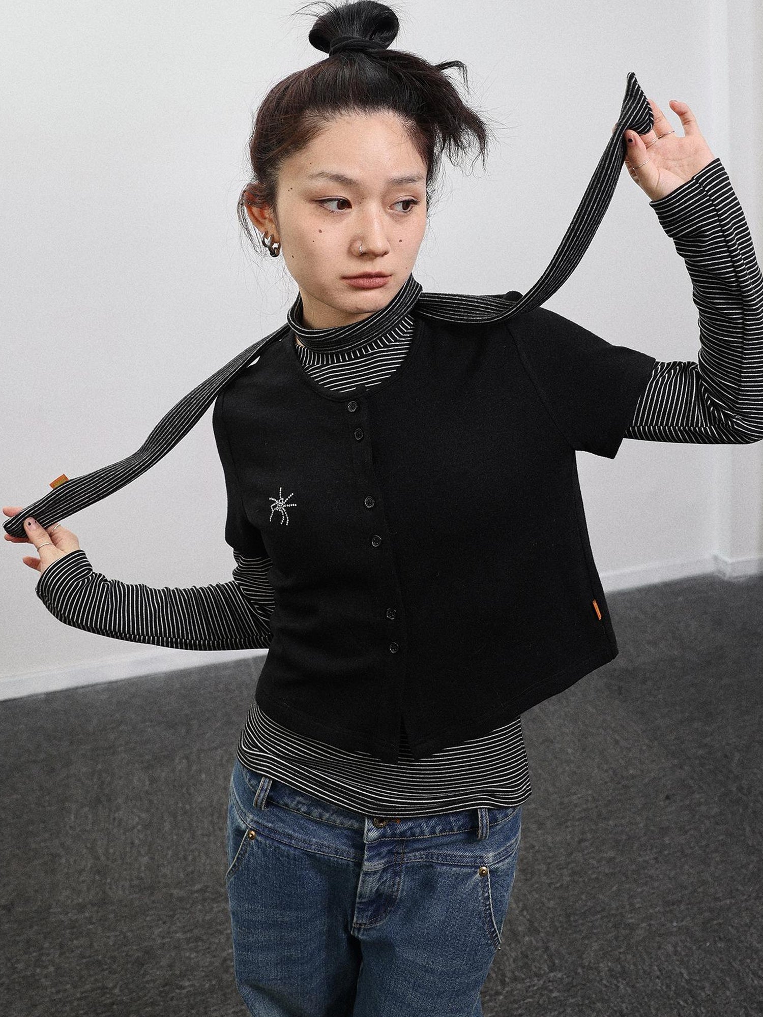 Achihara Spider Studded Short Sleeve Open Front Cardigan
