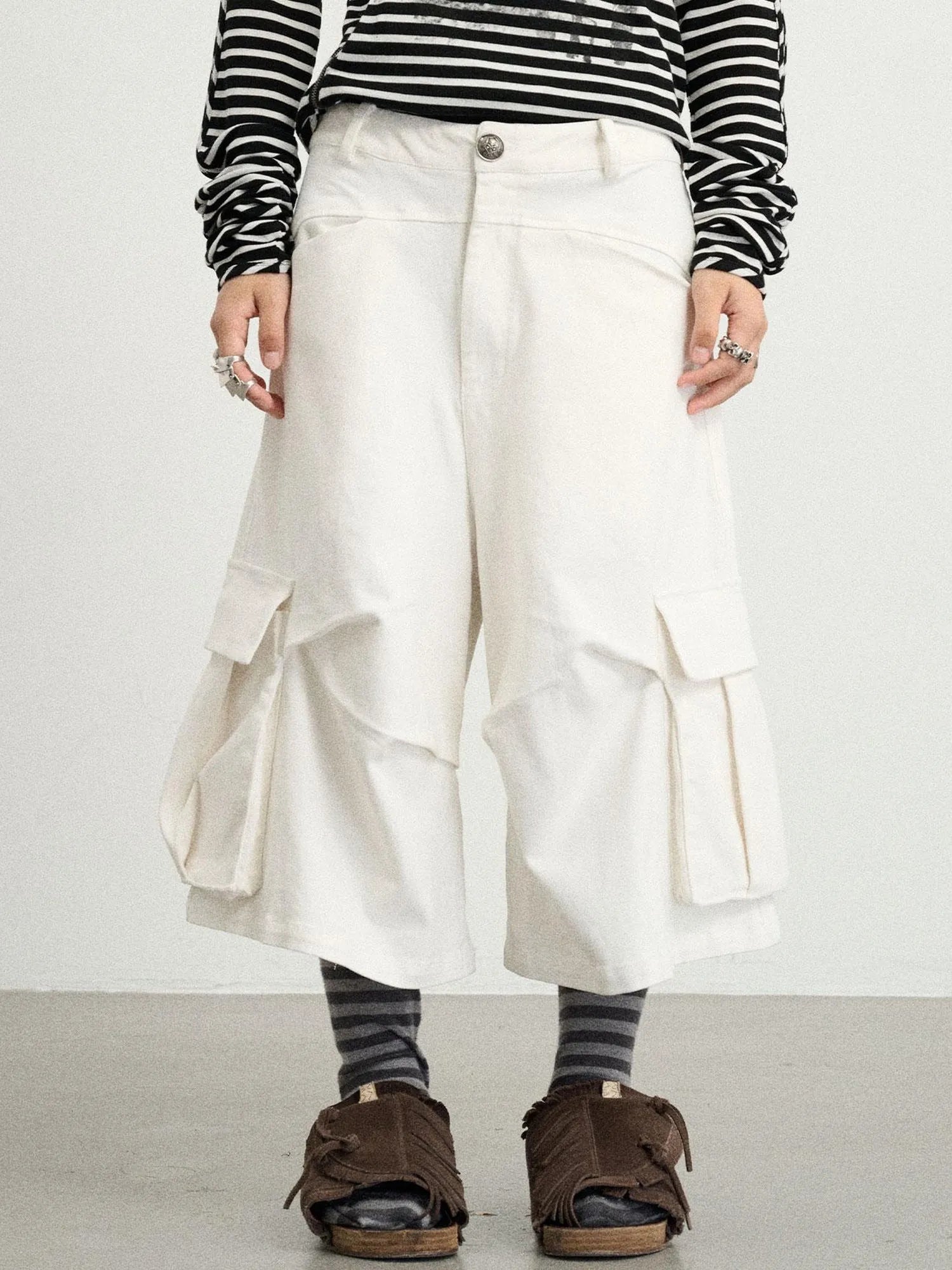 Stretch Cotton Cargo Capri Pants