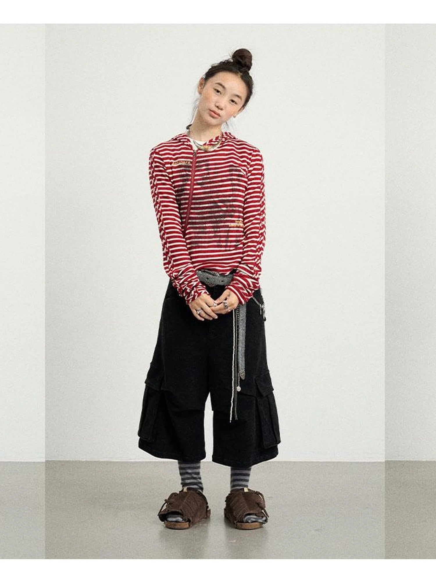 Stretch Washed Cotton Cargo Capri Pants