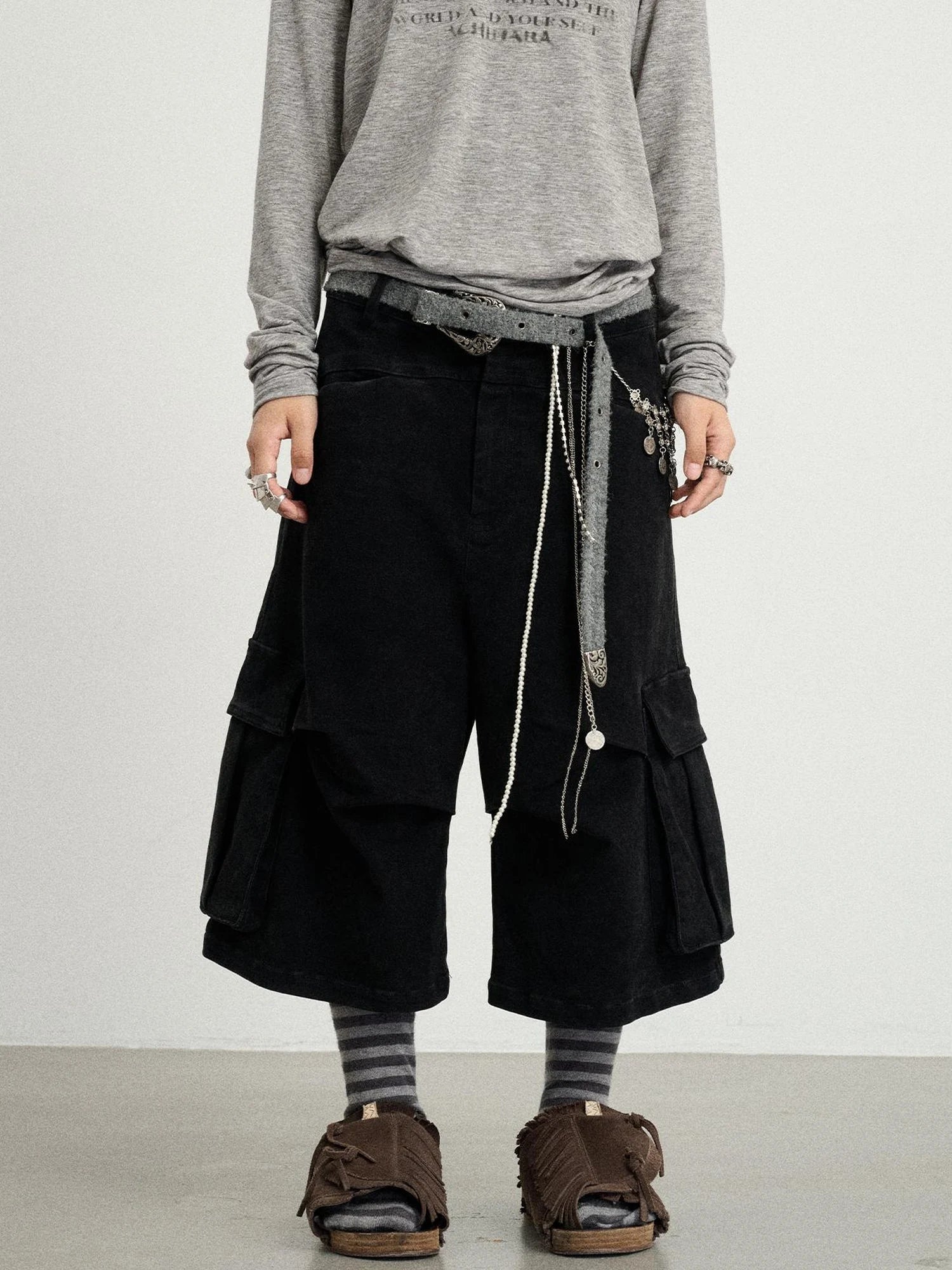 Stretch Washed Cotton Cargo Capri Pants