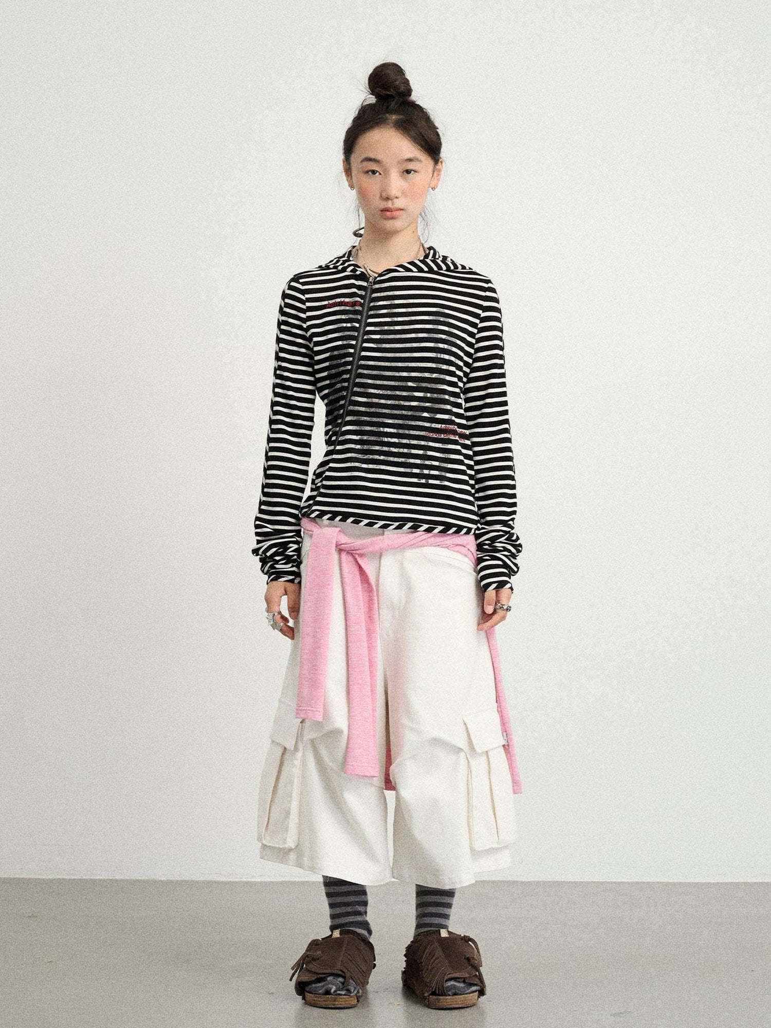 Achihara Stretch Washed Cotton Cargo Capri Pants