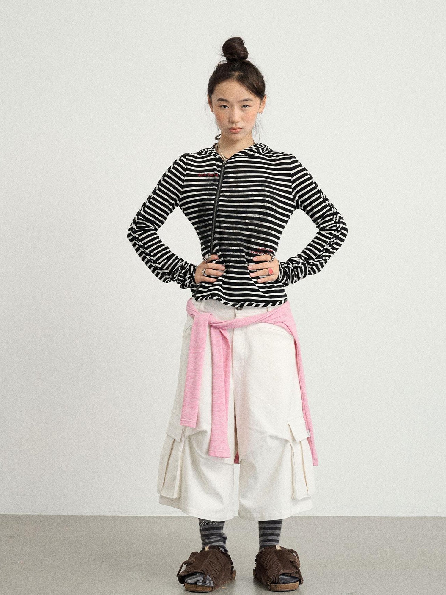 Achihara Stretch Washed Cotton Cargo Capri Pants