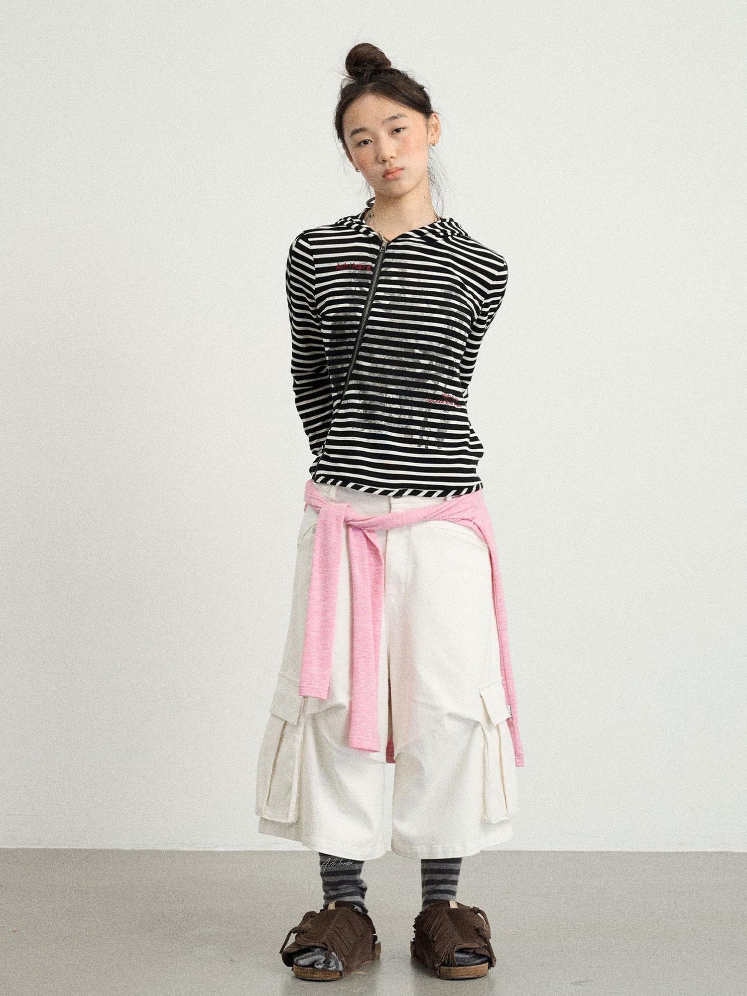 Achihara Stretch Washed Cotton Cargo Capri Pants