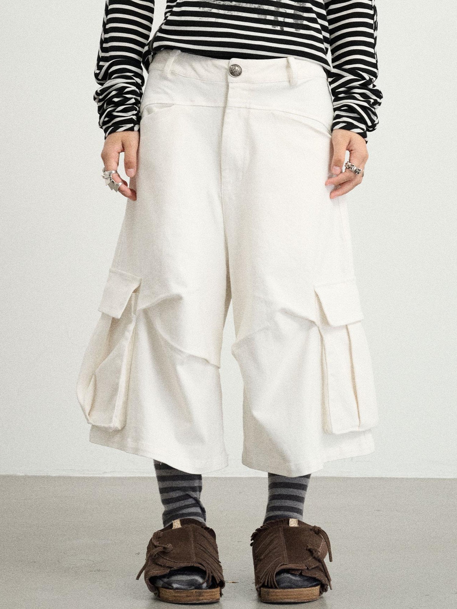 Achihara Stretch Washed Cotton Cargo Capri Pants