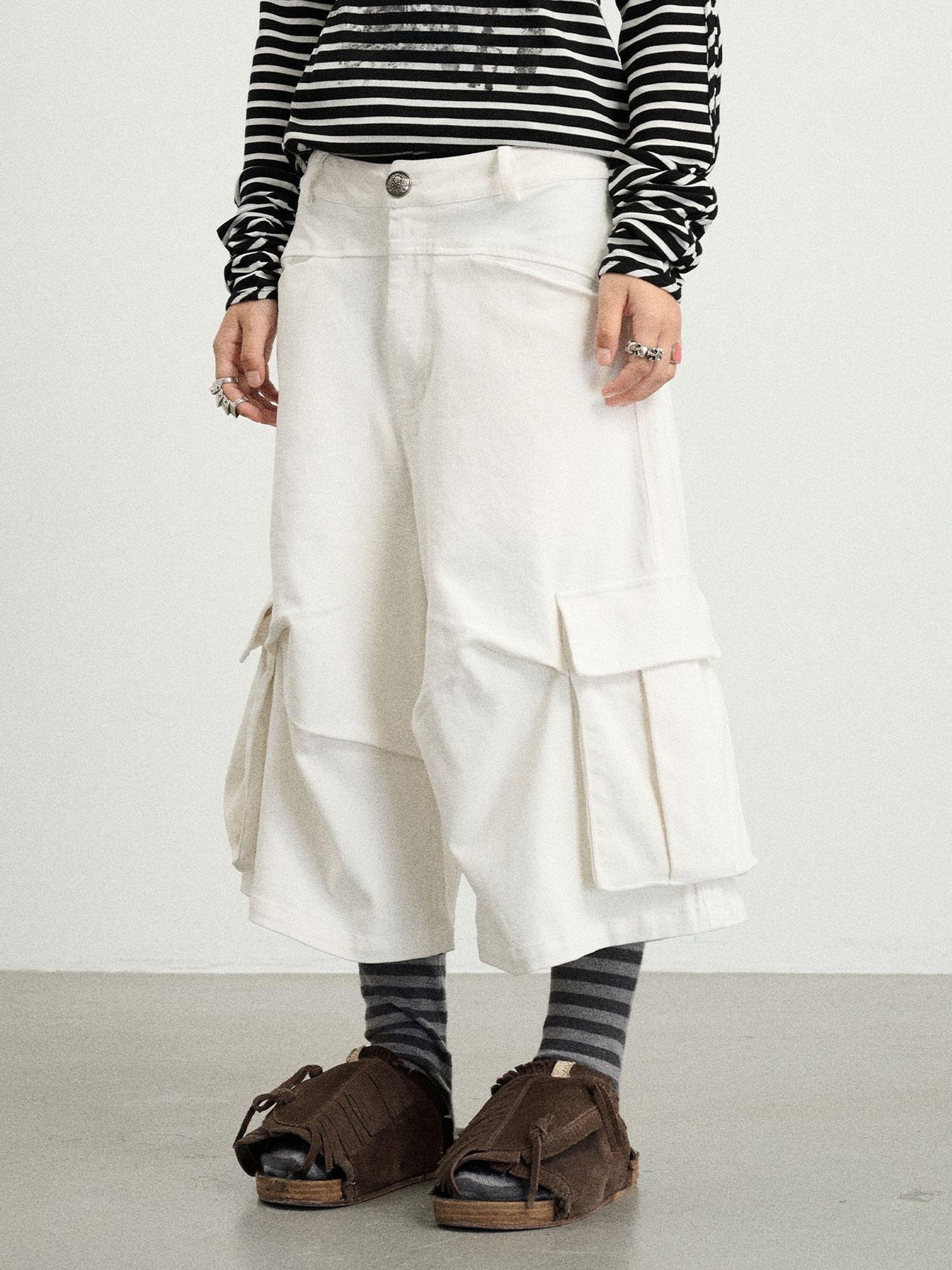 Achihara Stretch Washed Cotton Cargo Capri Pants