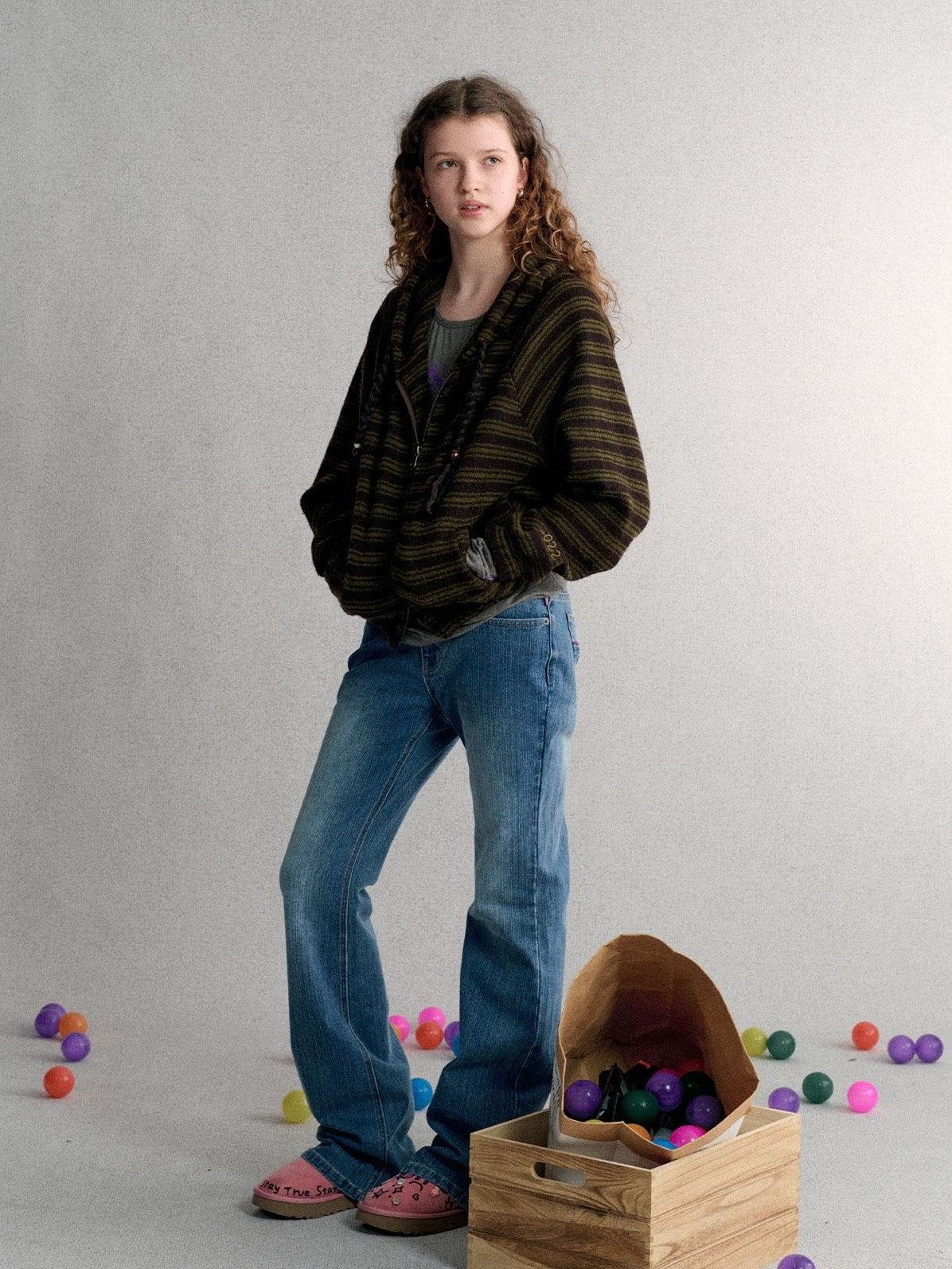 Achihara Striped Embroidered Women&