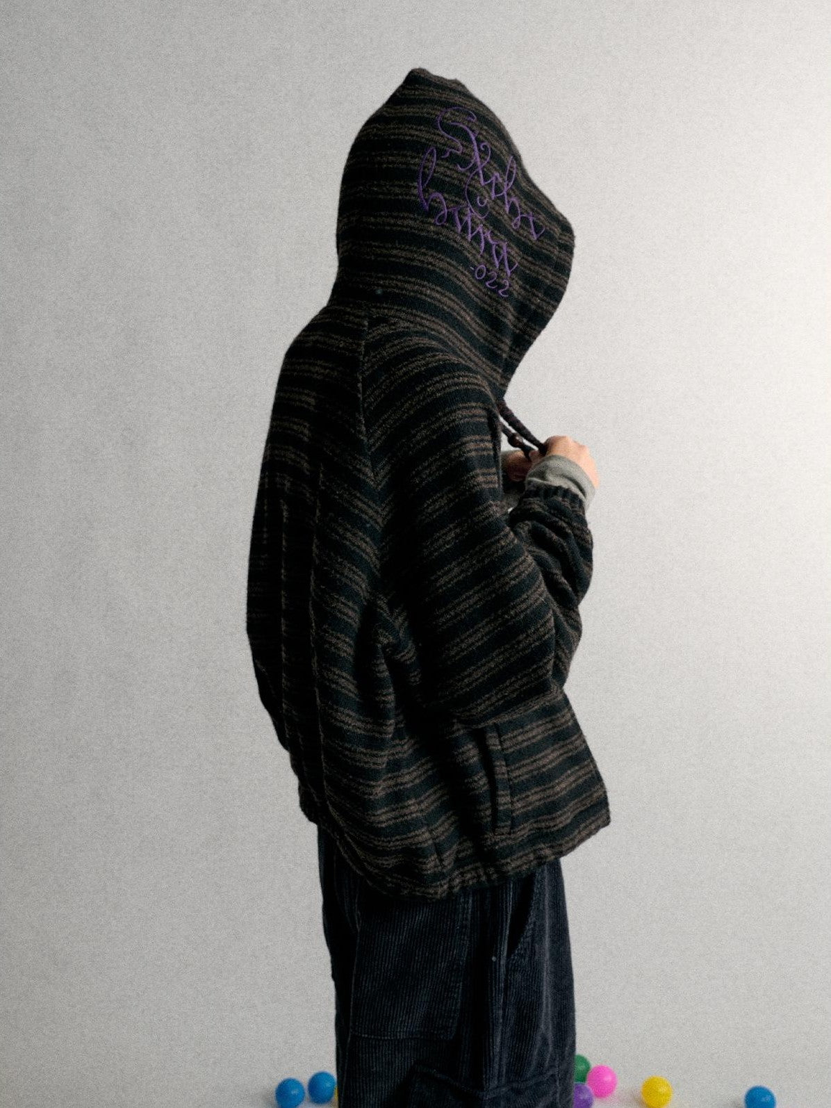 Achihara Striped Embroidered Women&