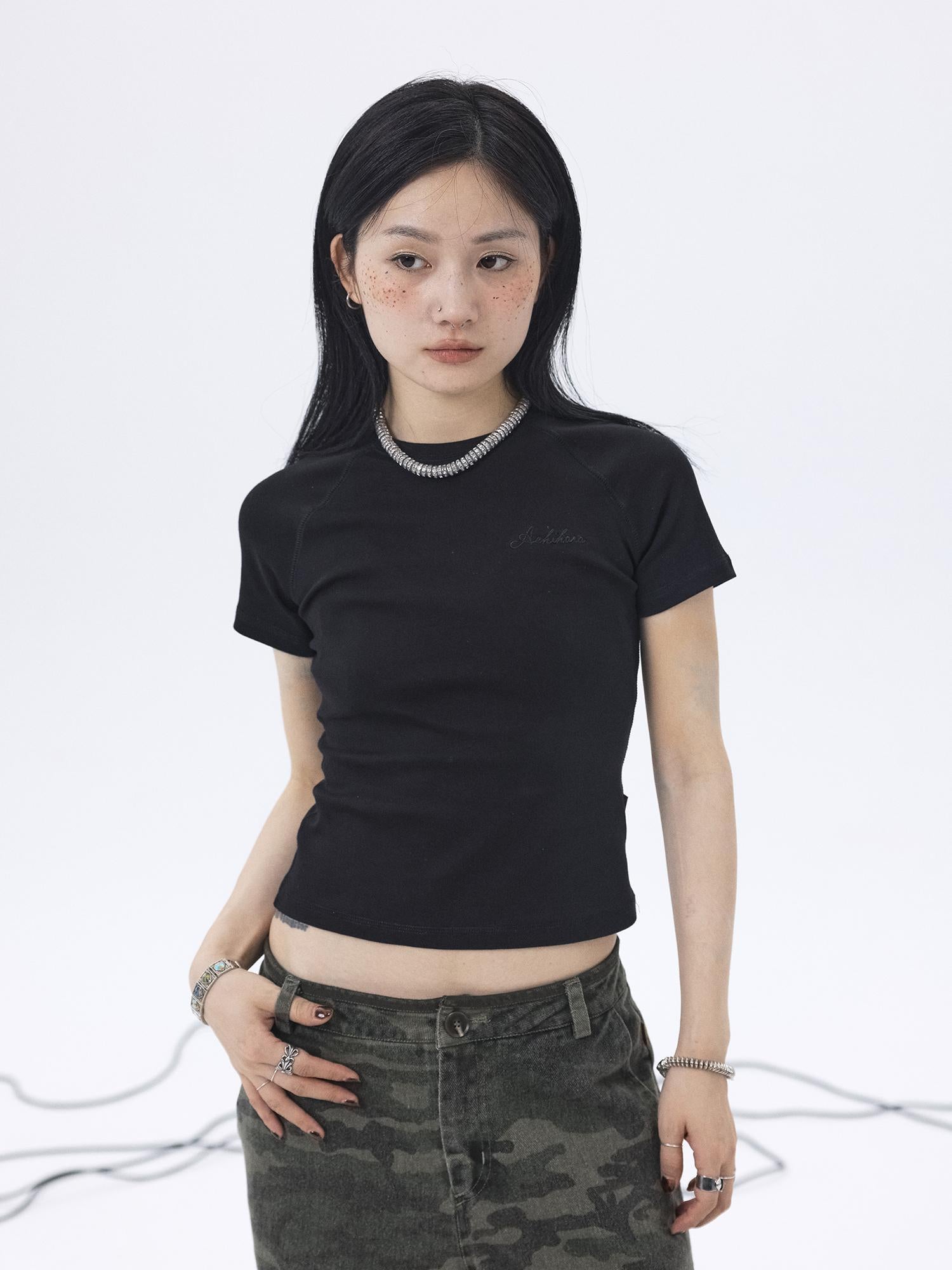 Achihara Summer Essential Slim Fit Cotton Tee