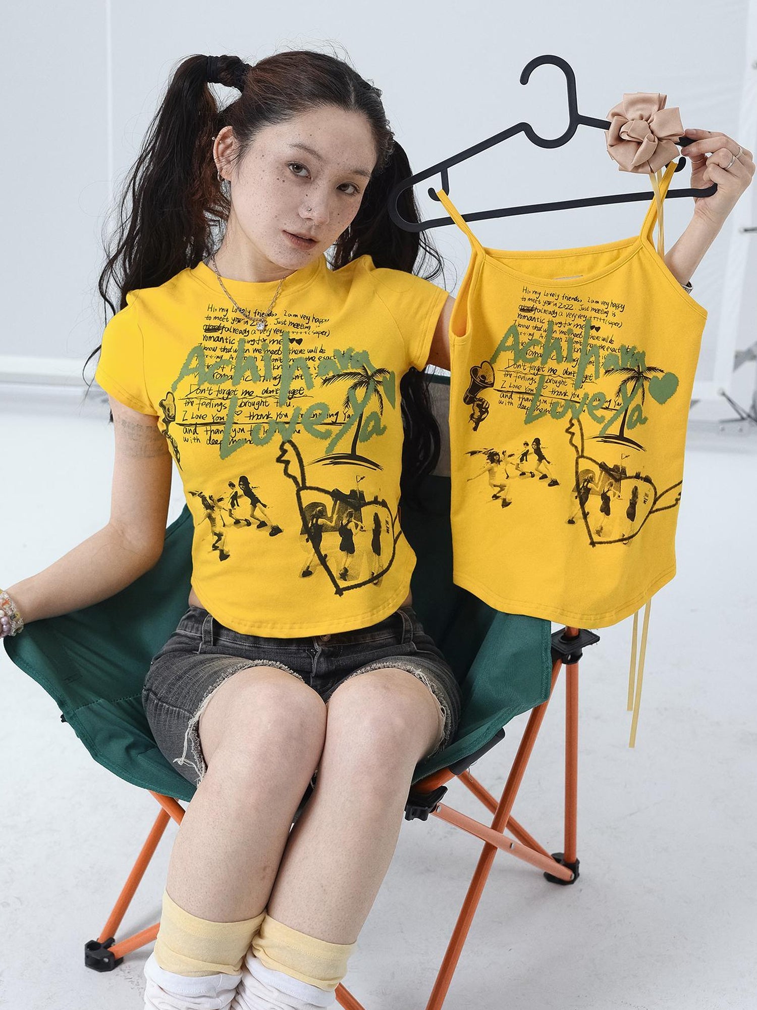 Achihara Sweet Spice Summer Print Crop Tee