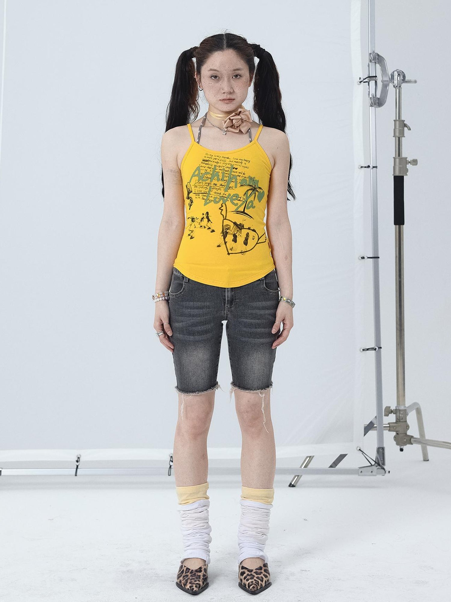 Achihara Sweet Spice Summer Print Crop Tee