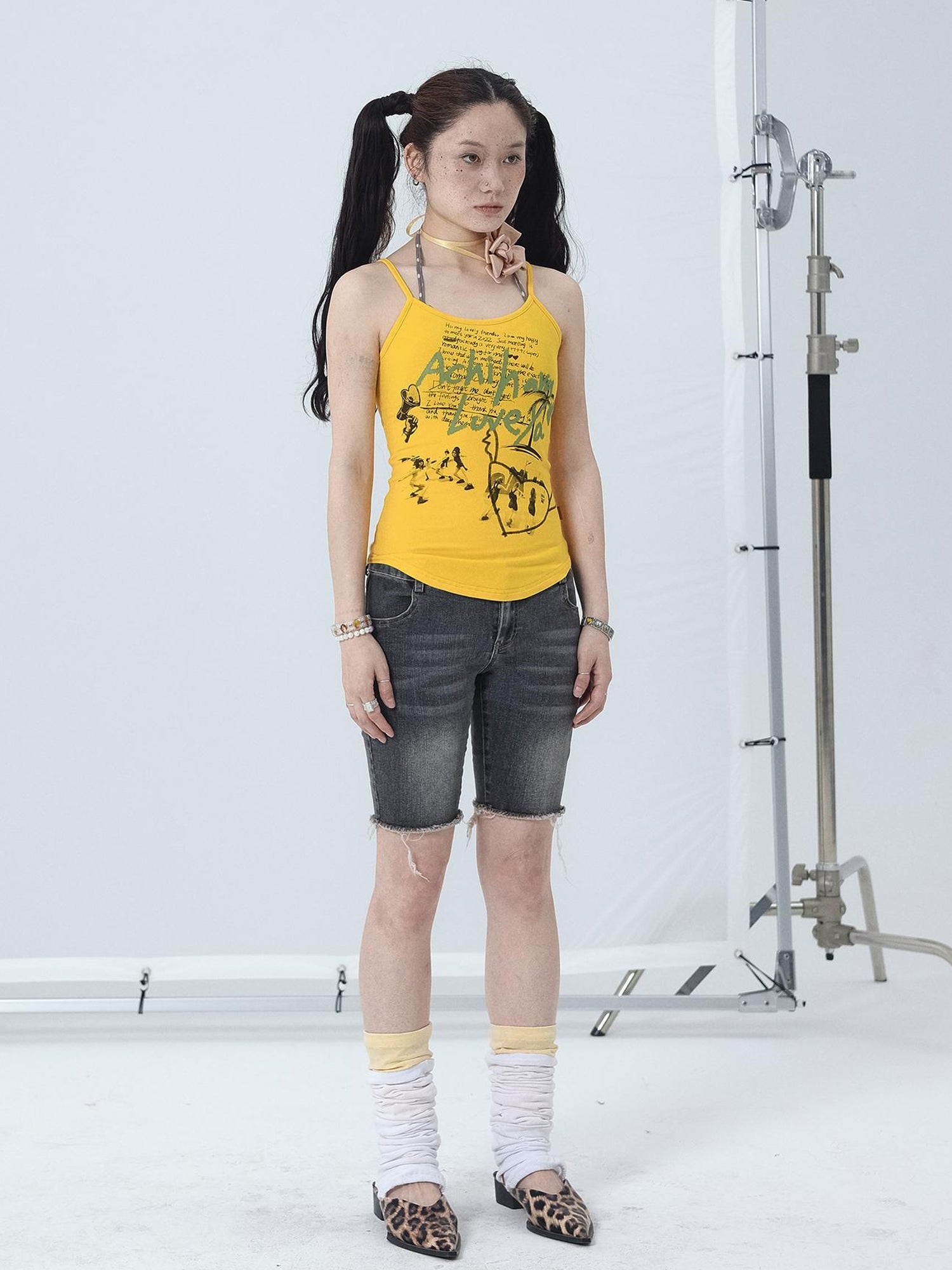 Achihara Sweet Spice Summer Print Crop Tee