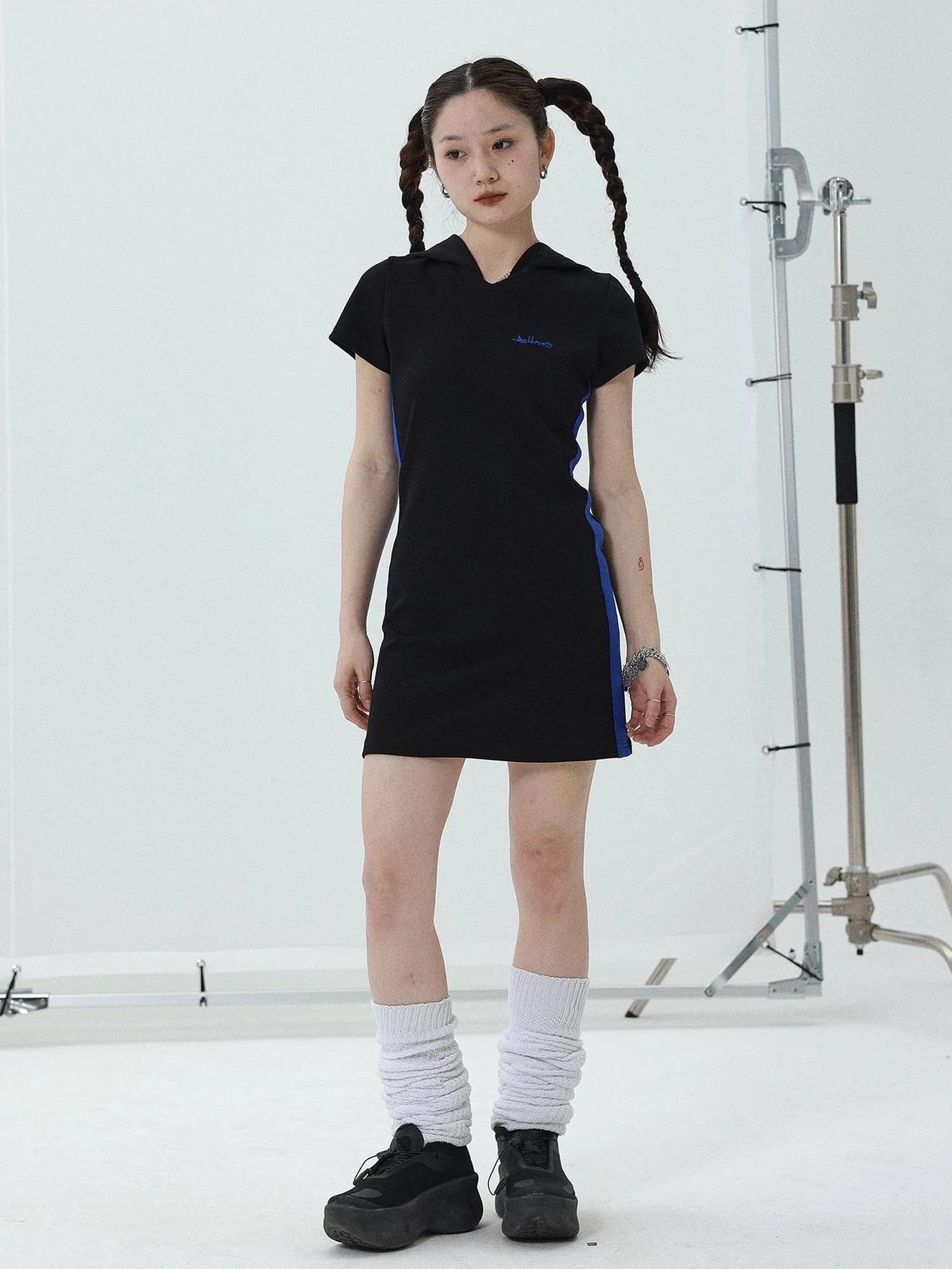 T-shirt Dress with Hood V-neck Slim Fit Black
