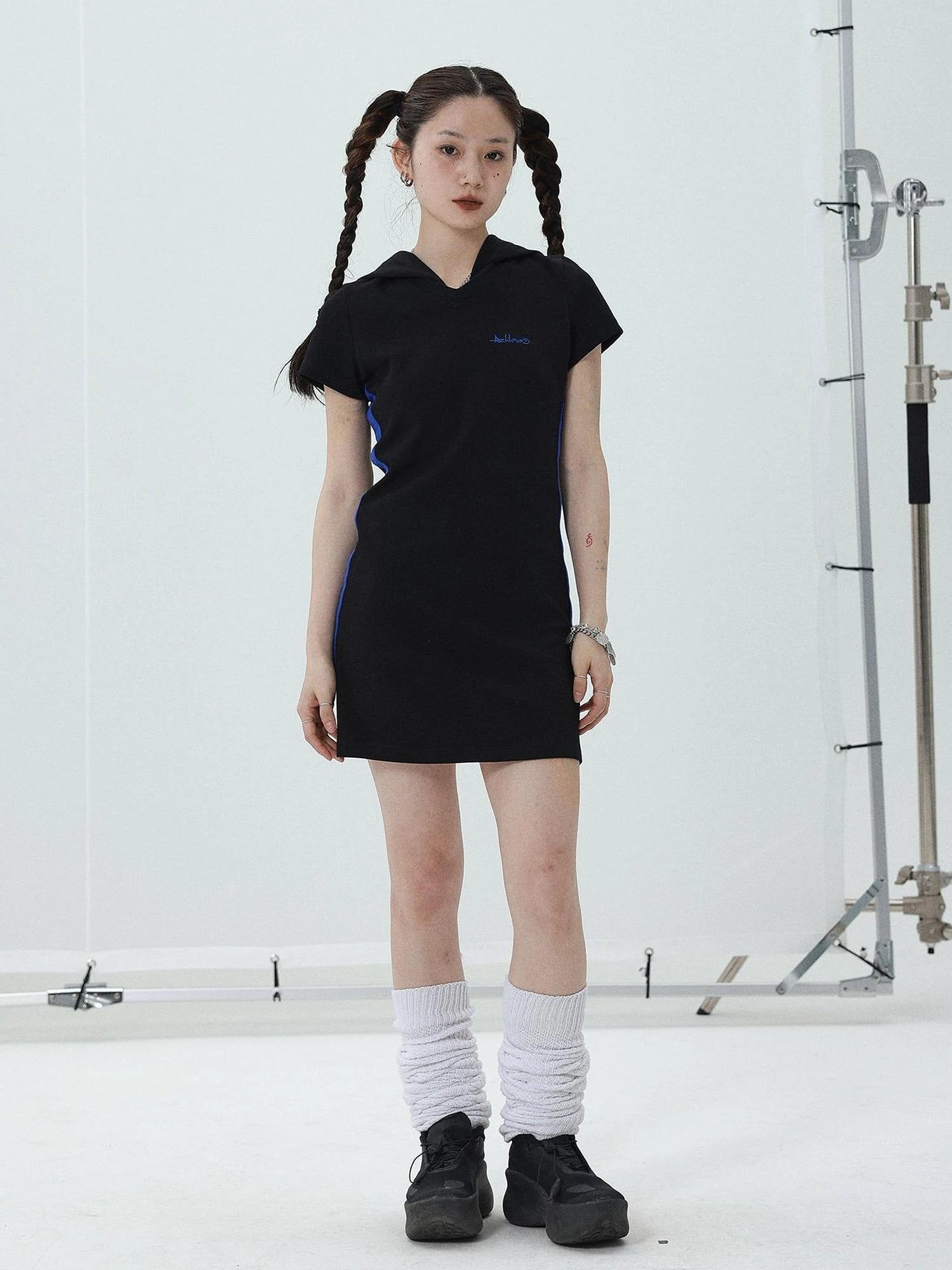 T-shirt Dress with Hood V-neck Slim Fit Black