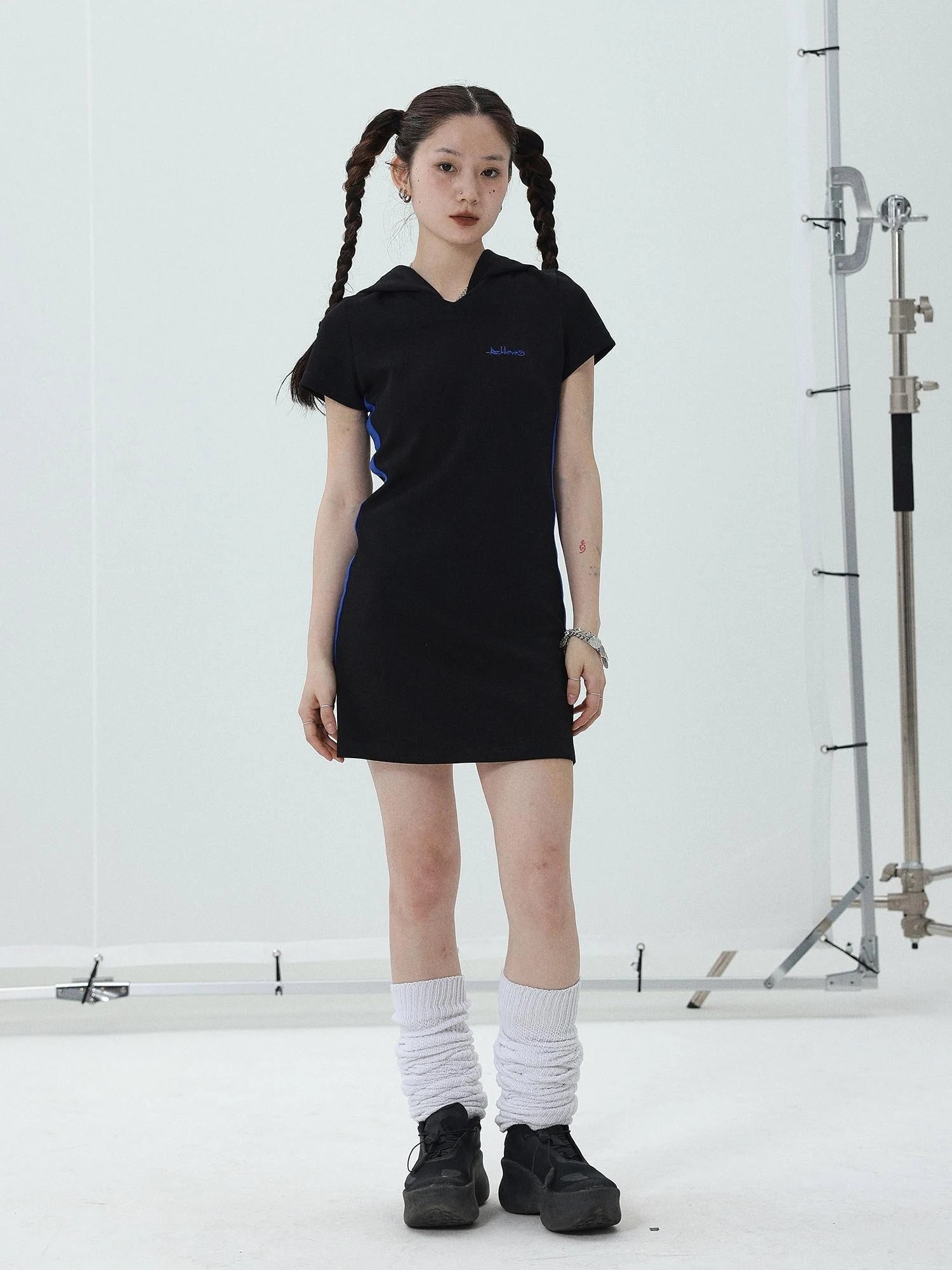 T-shirt Dress with Hood V-neck Slim Fit Black