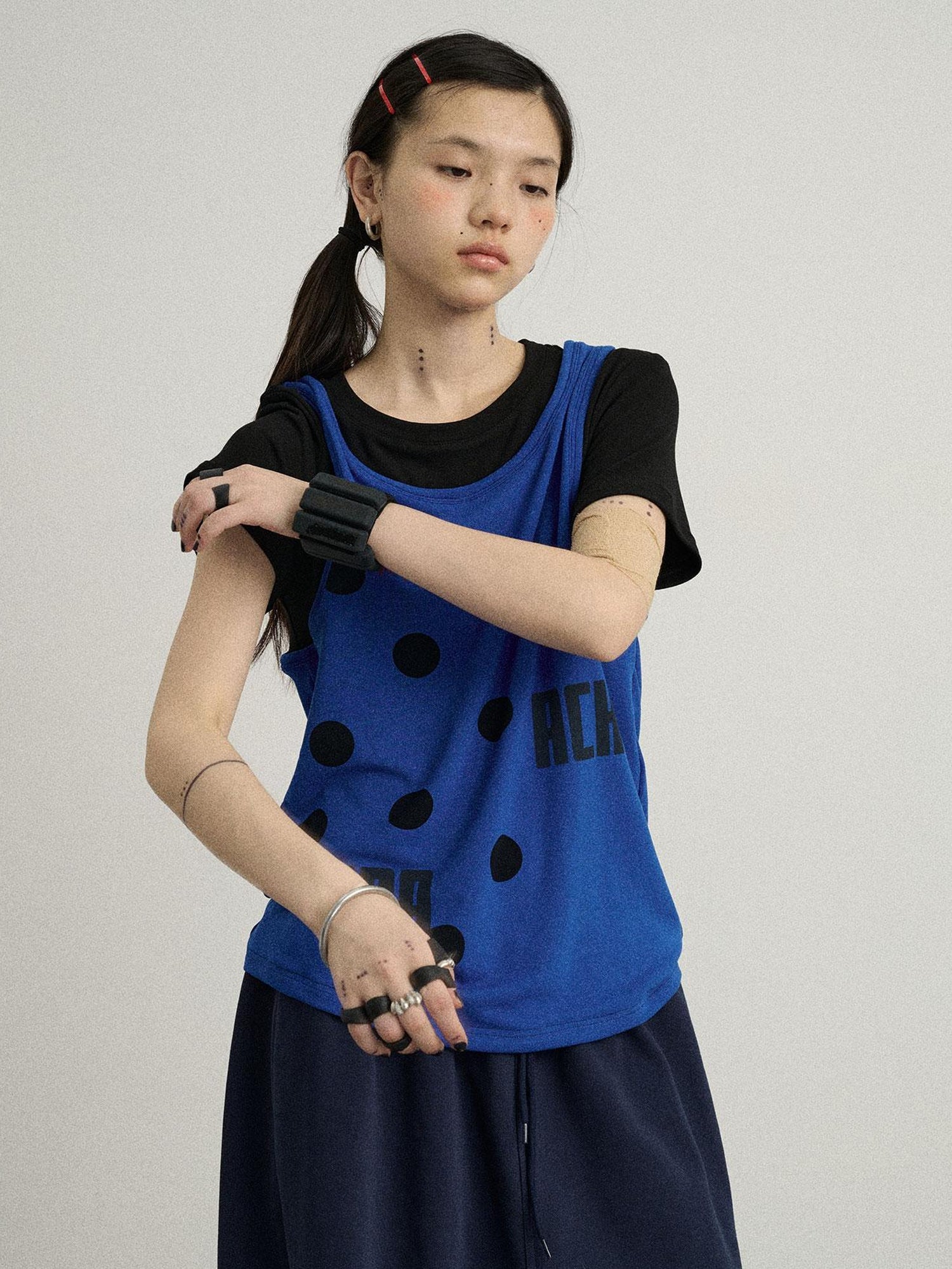 Achihara Tide Dot Mock Layered Knit Tee