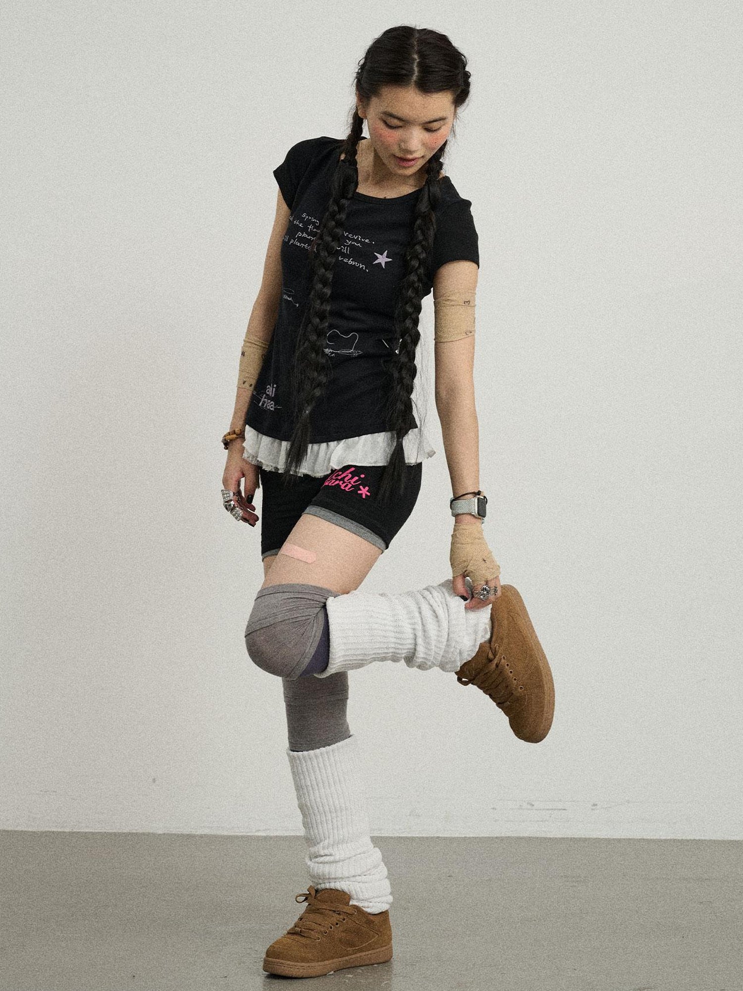 Achihara Time Bandage Floral Trim Tee