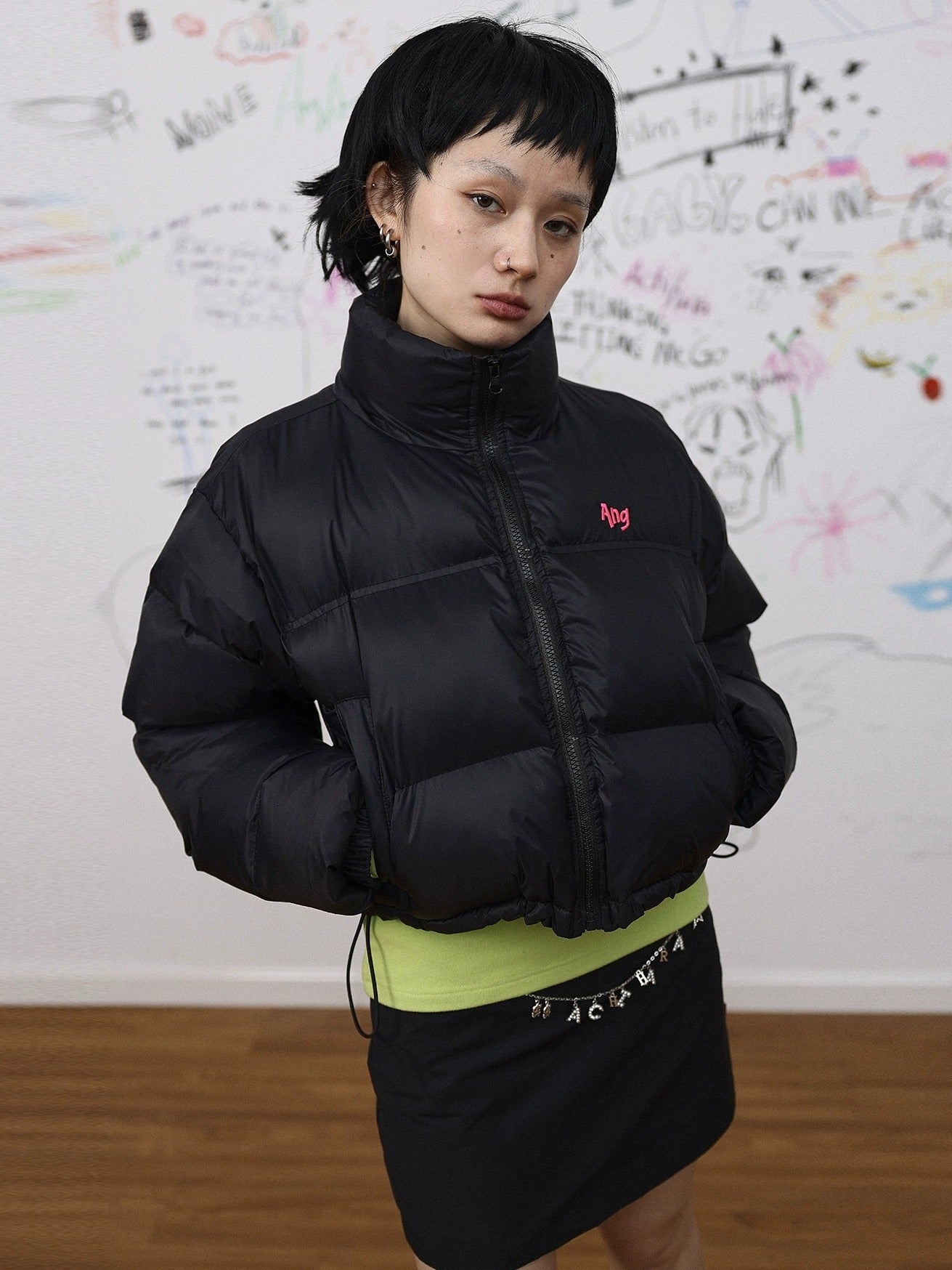 Achihara Ultra Warm Slim Fit Cropped Stand Collar Commuter Carbon Black Puffer Jacket