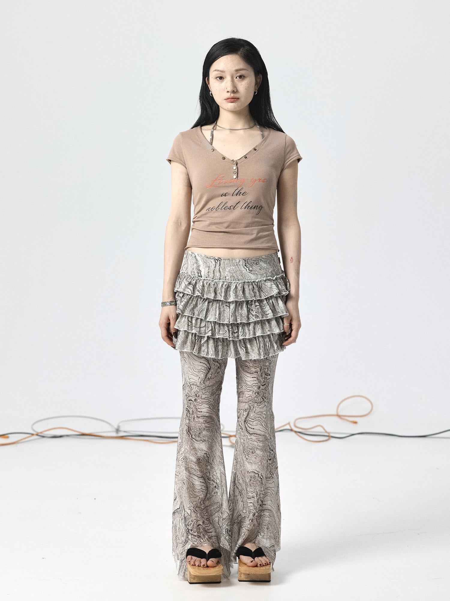 Achihara V-Neck Adjustable Lazy Tee With Noble Print