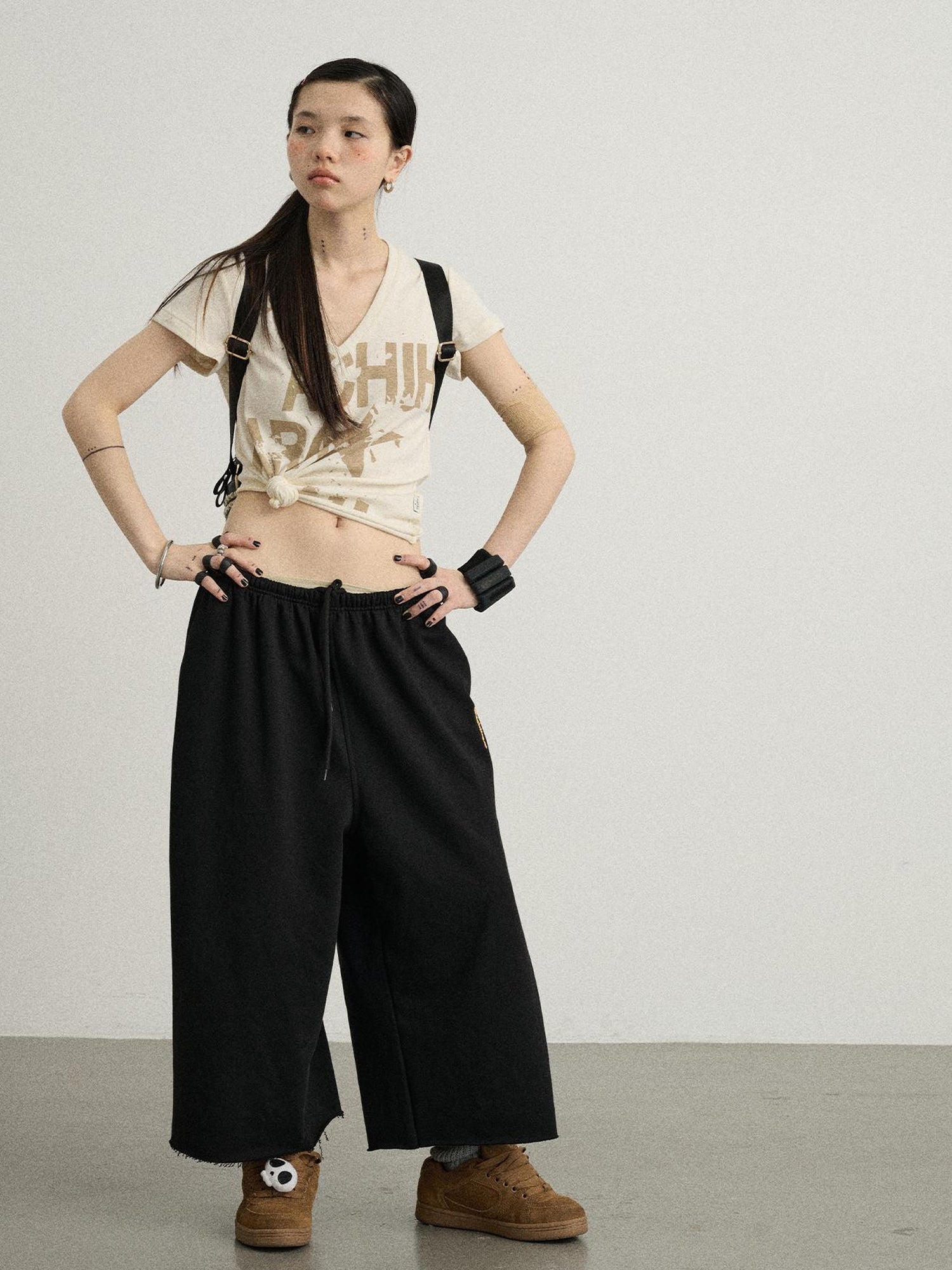 Achihara V-Neck Frayed Hem Cotton Tee With Melted Fruit Print